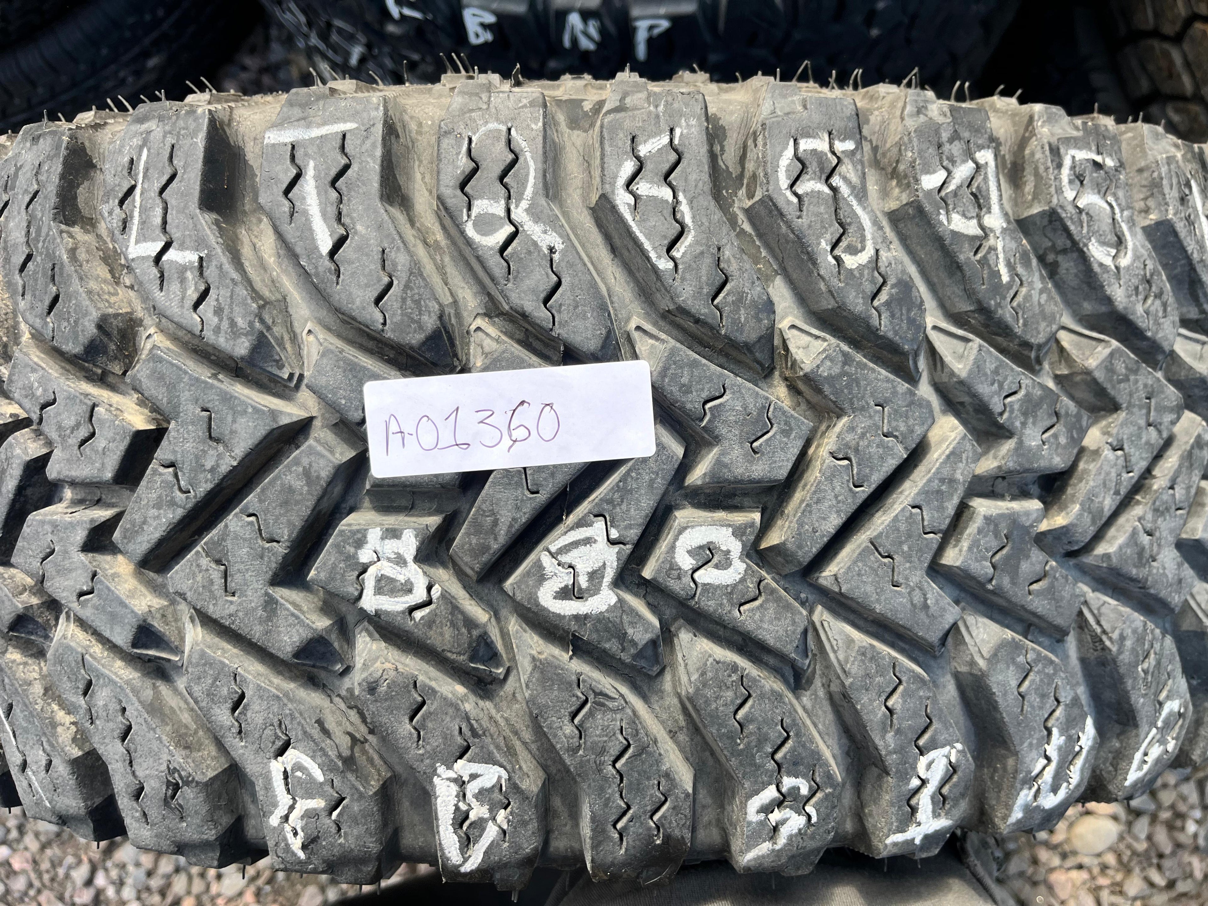 LT265/75R16 Single (1 Used Tire) Goodyear Wrangler (Authority)
