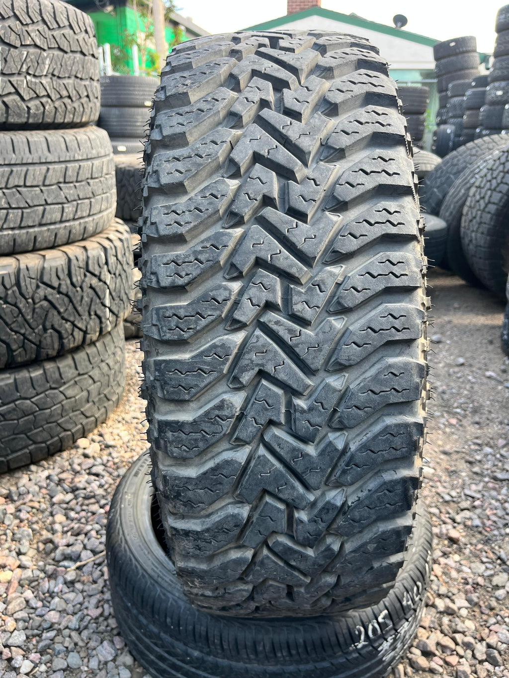 LT265/75R16 Single (1 Used Tire) Goodyear Wrangler (Authority)