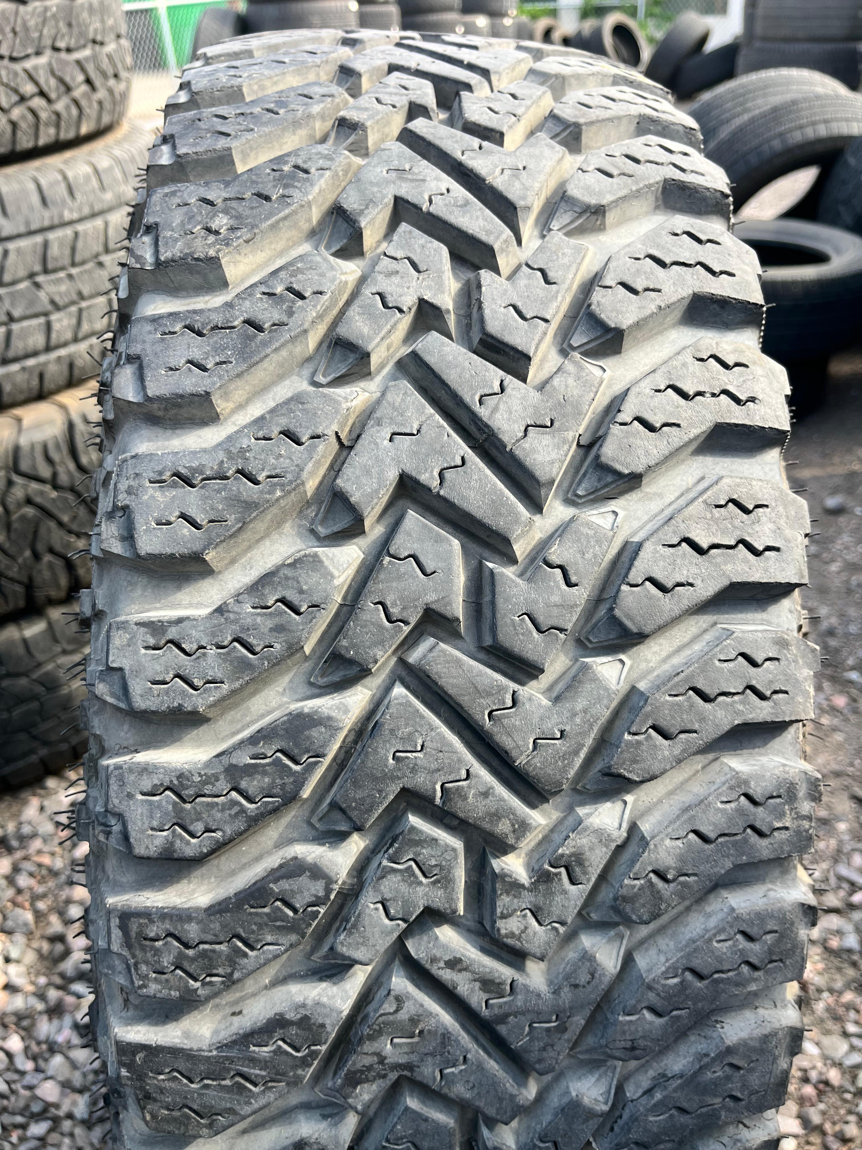 LT265/75R16 Single (1 Used Tire) Goodyear Wrangler (Authority)