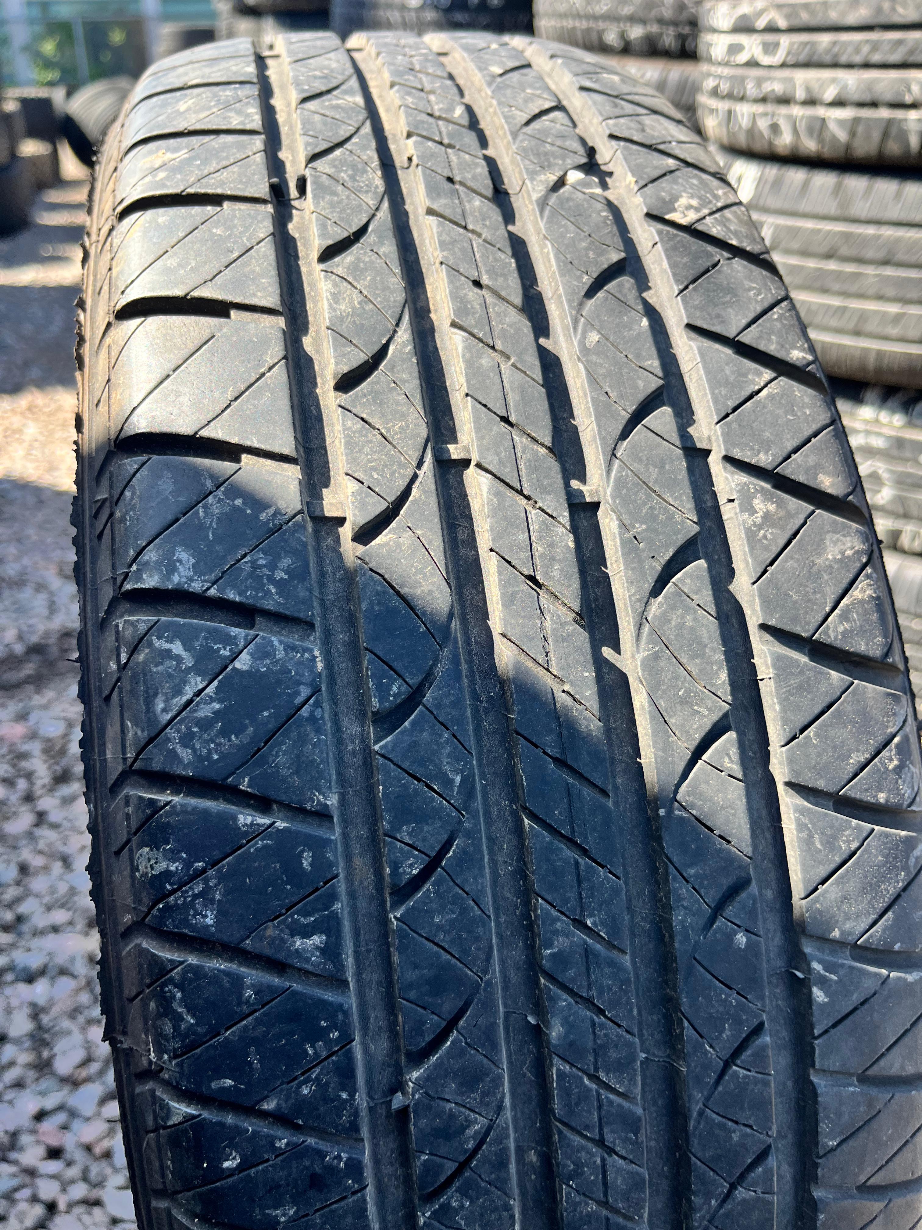 205/65R16 Single (1 Used Tire) Douglas Touring