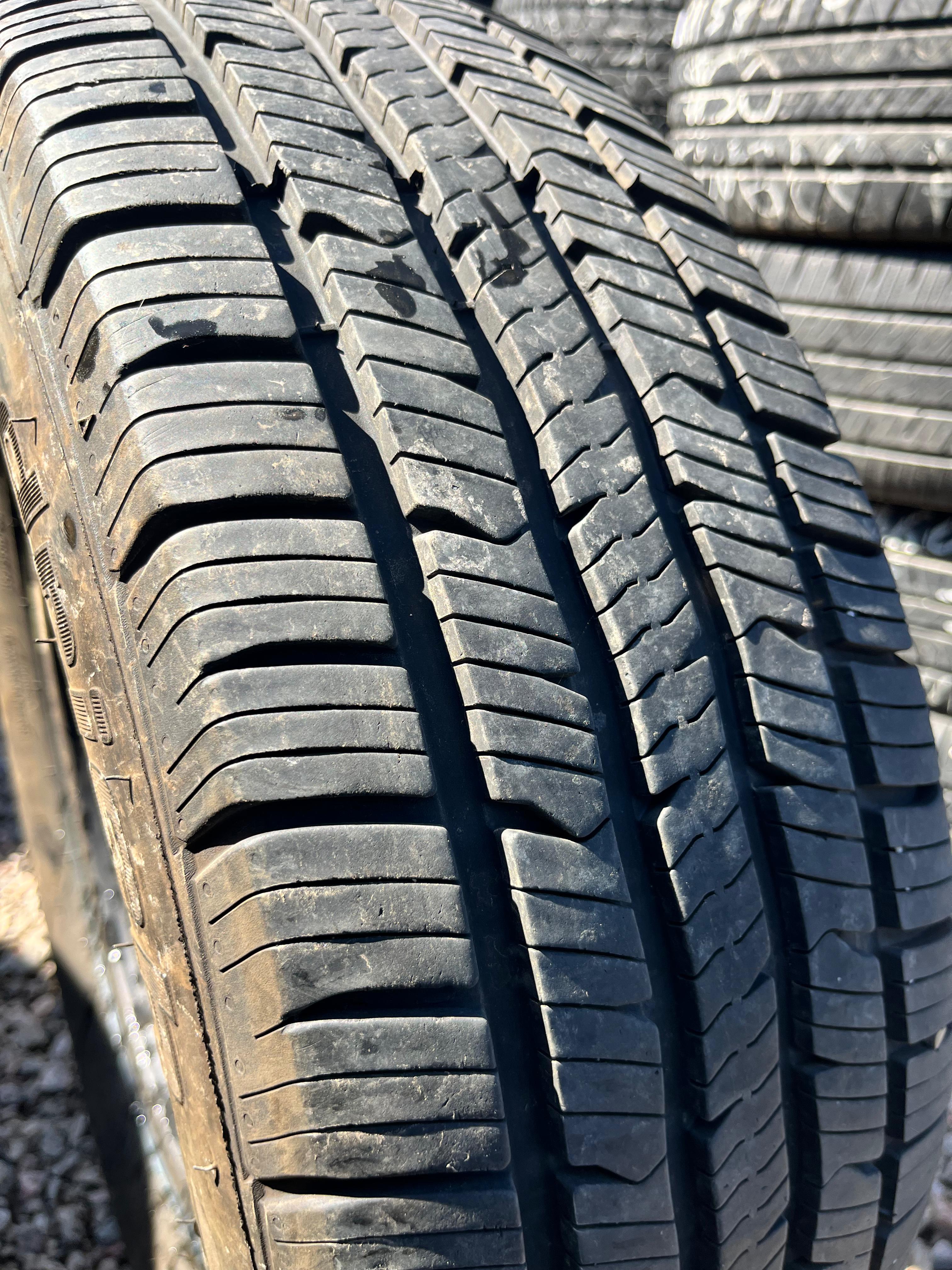 215/65R16 Single (1 Used Tire)  BFGoodrich Advantage Control