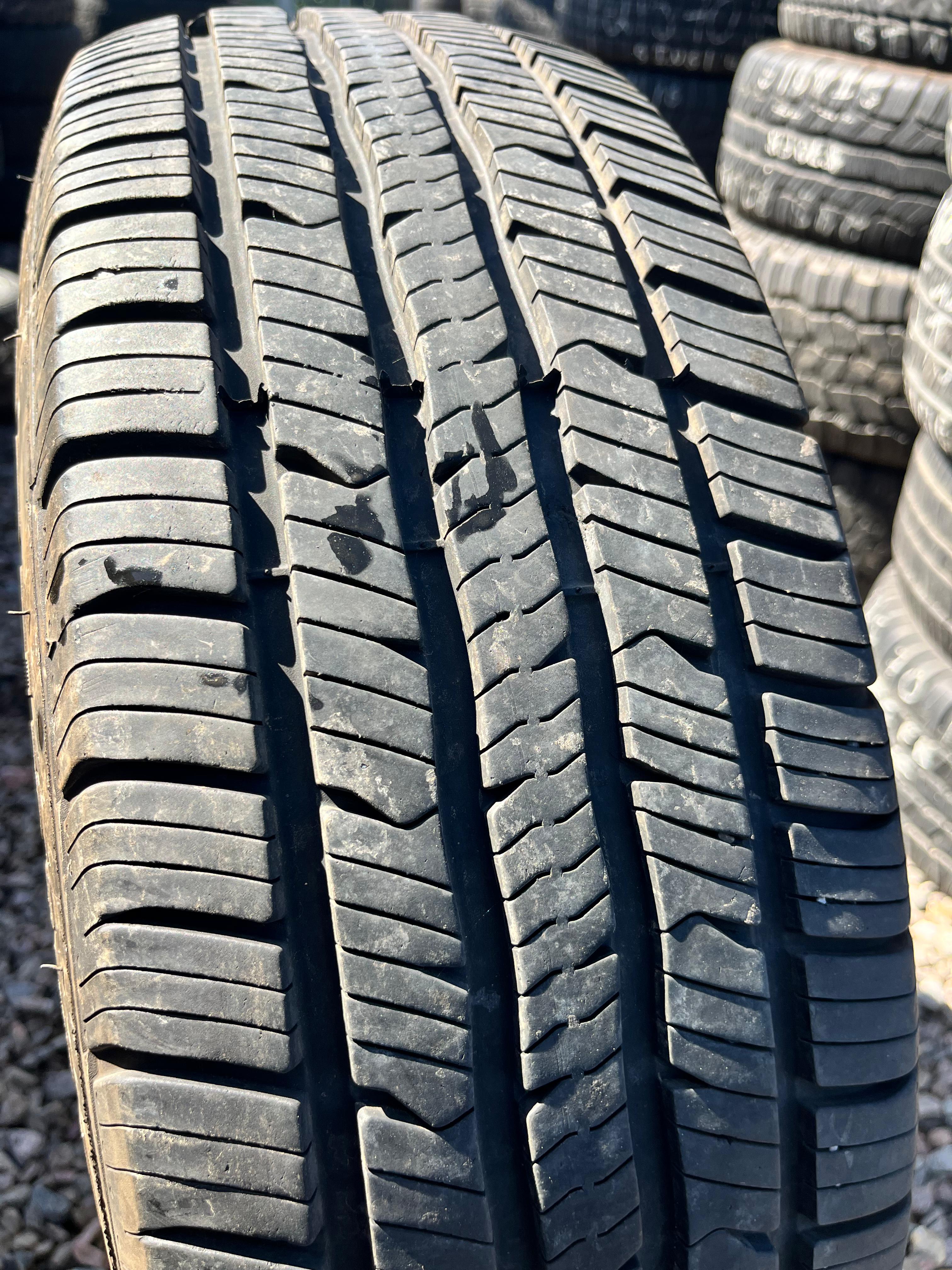 215/65R16 Single (1 Used Tire)  BFGoodrich Advantage Control
