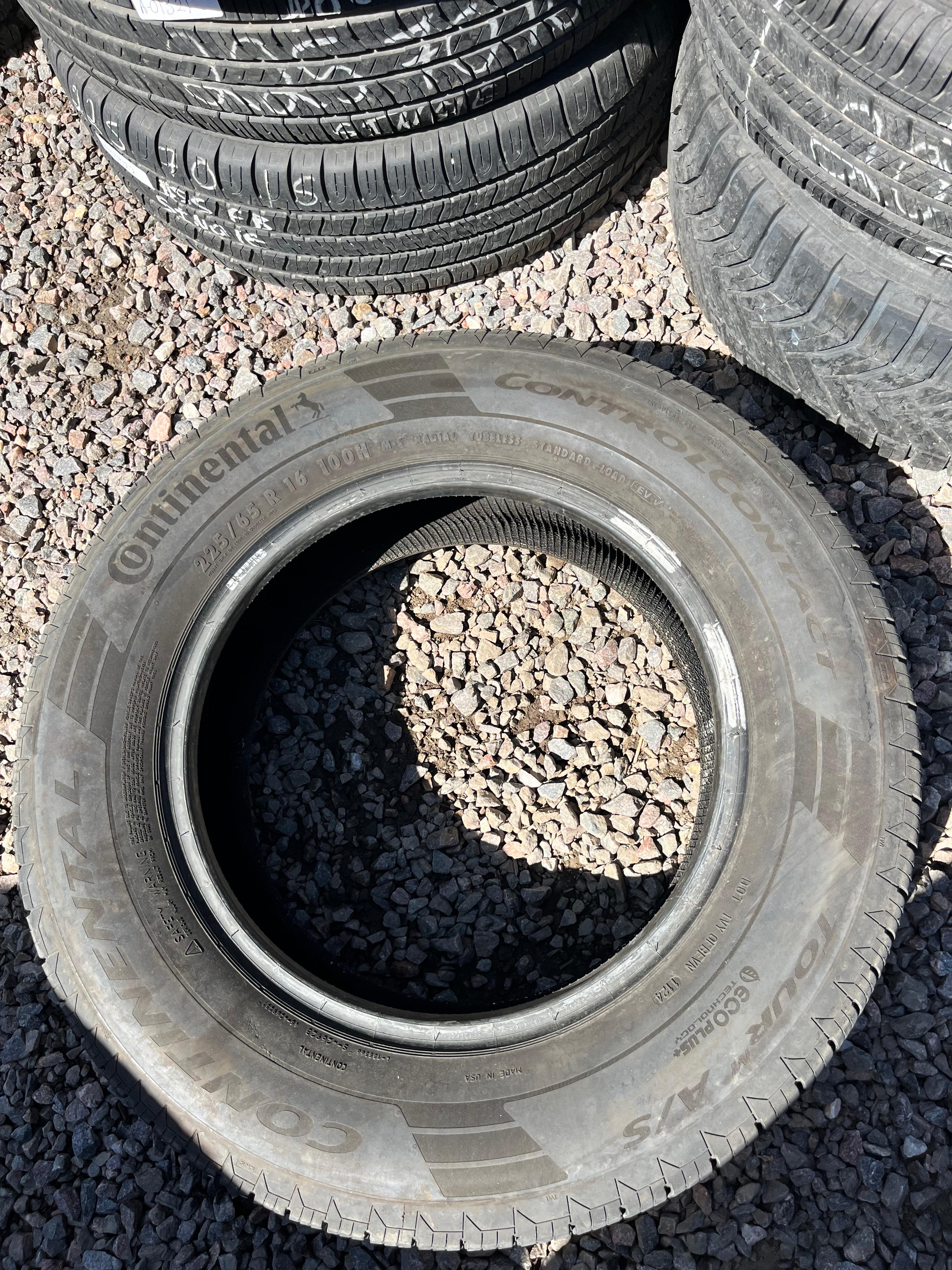 225/65R16 Single (1 Used  Tire) Continental ControlContact