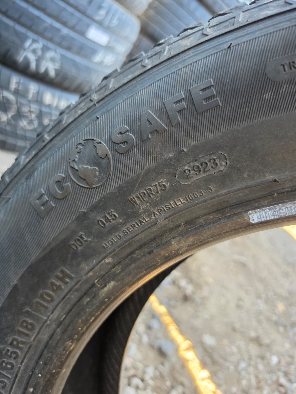 235/65R18 Single (1 Used Tire) Advanta SV T-01