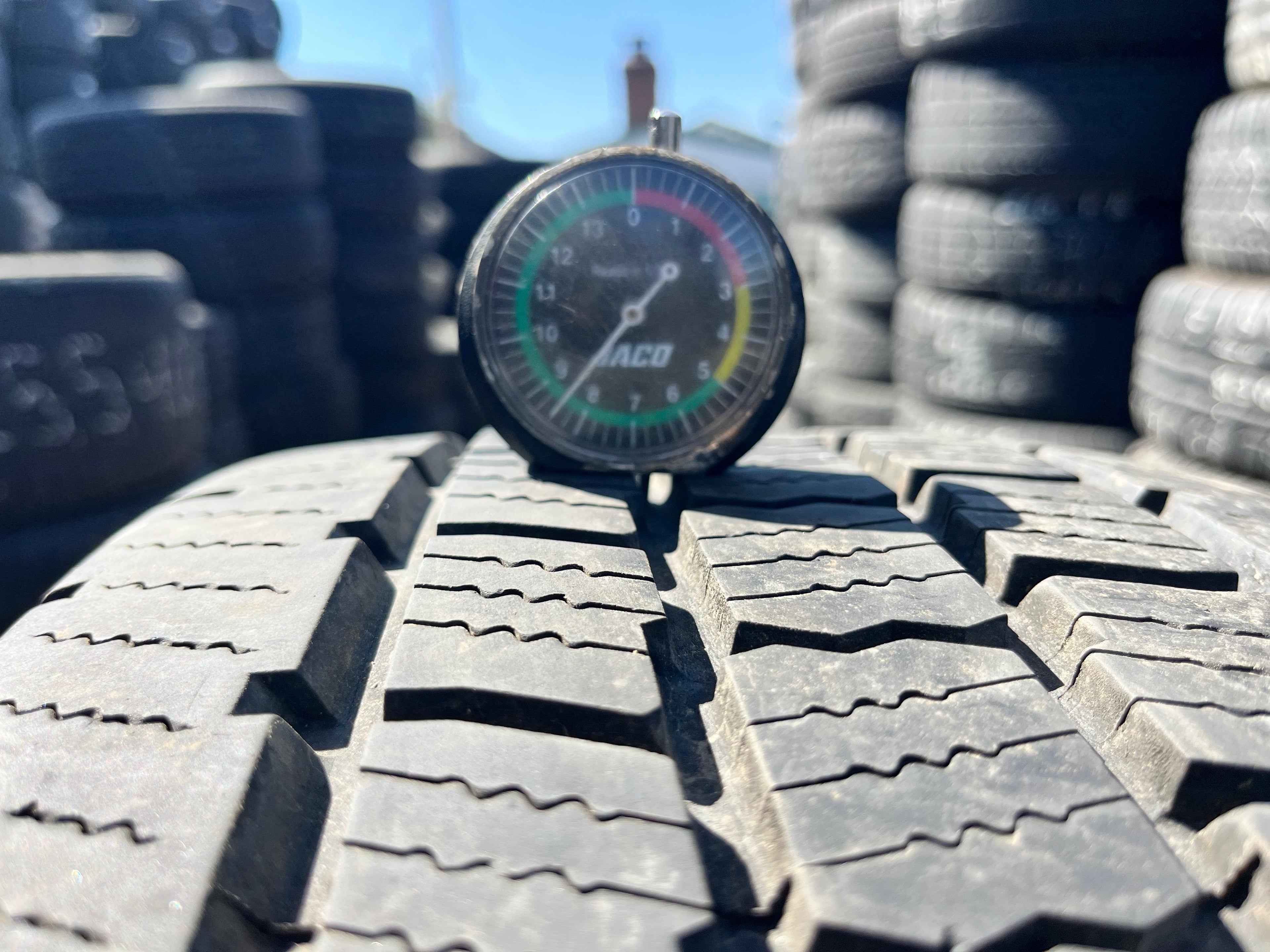 225/65R16C Single (1 Used Tire) Cooper Discoverer HT3