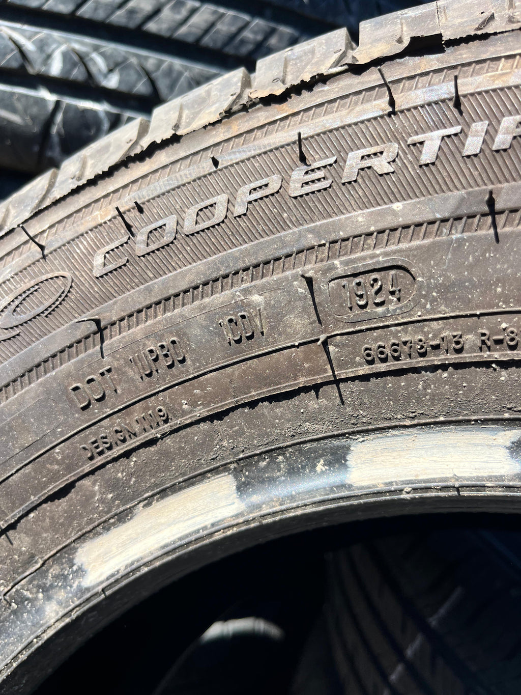 225/65R16C Single (1 Used Tire) Cooper Discoverer HT3