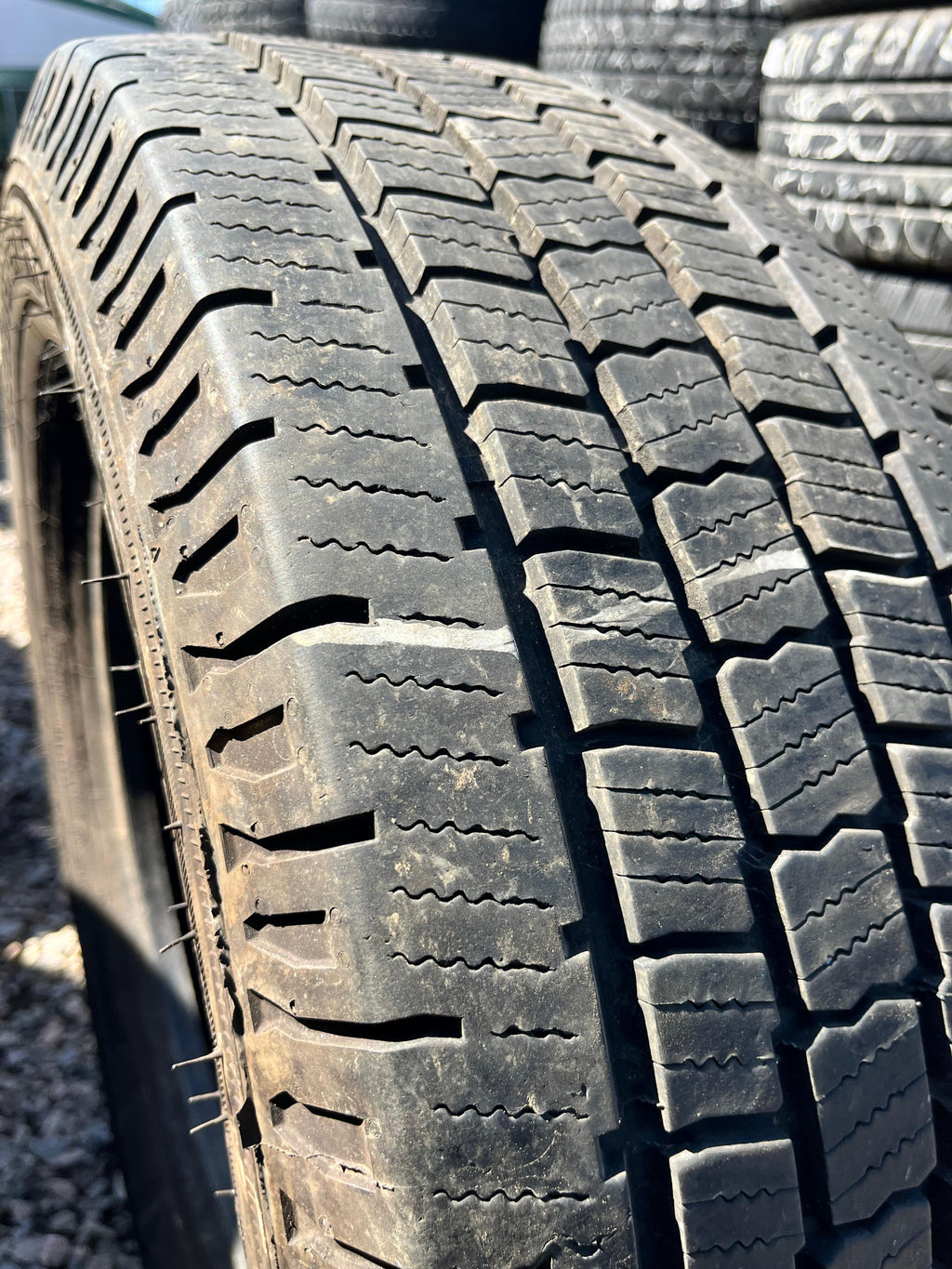 225/65R16C Single (1 Used Tire) Cooper Discoverer HT3
