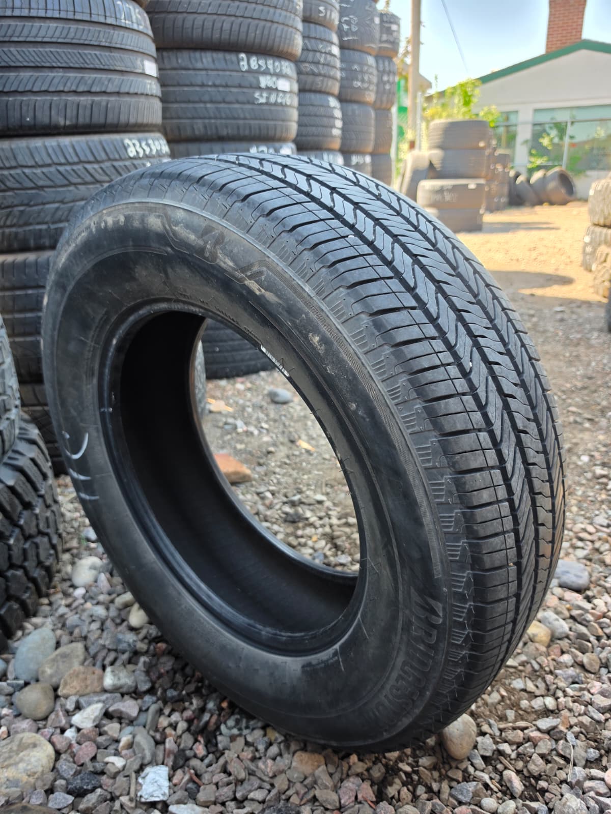 255/65R18 Single (1 Used Tire) Bridgestone Alenza