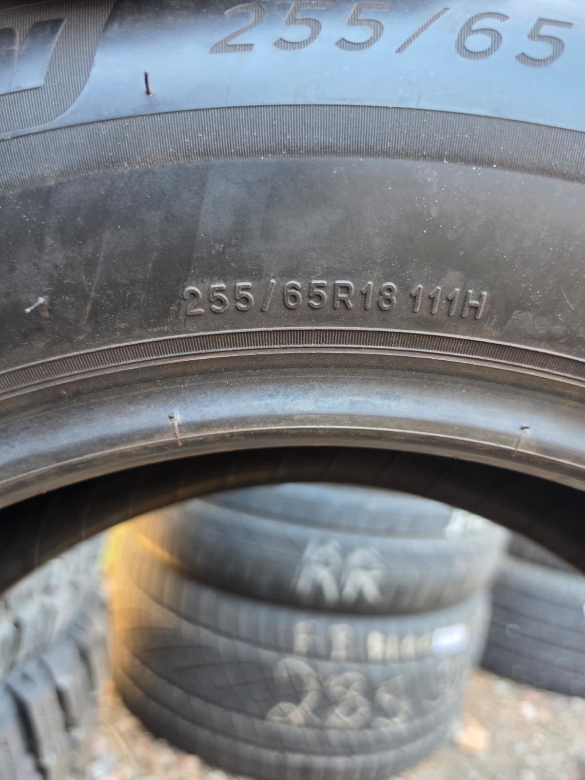 255/65R18 Single (1 Used Tire) Michelin Defender2