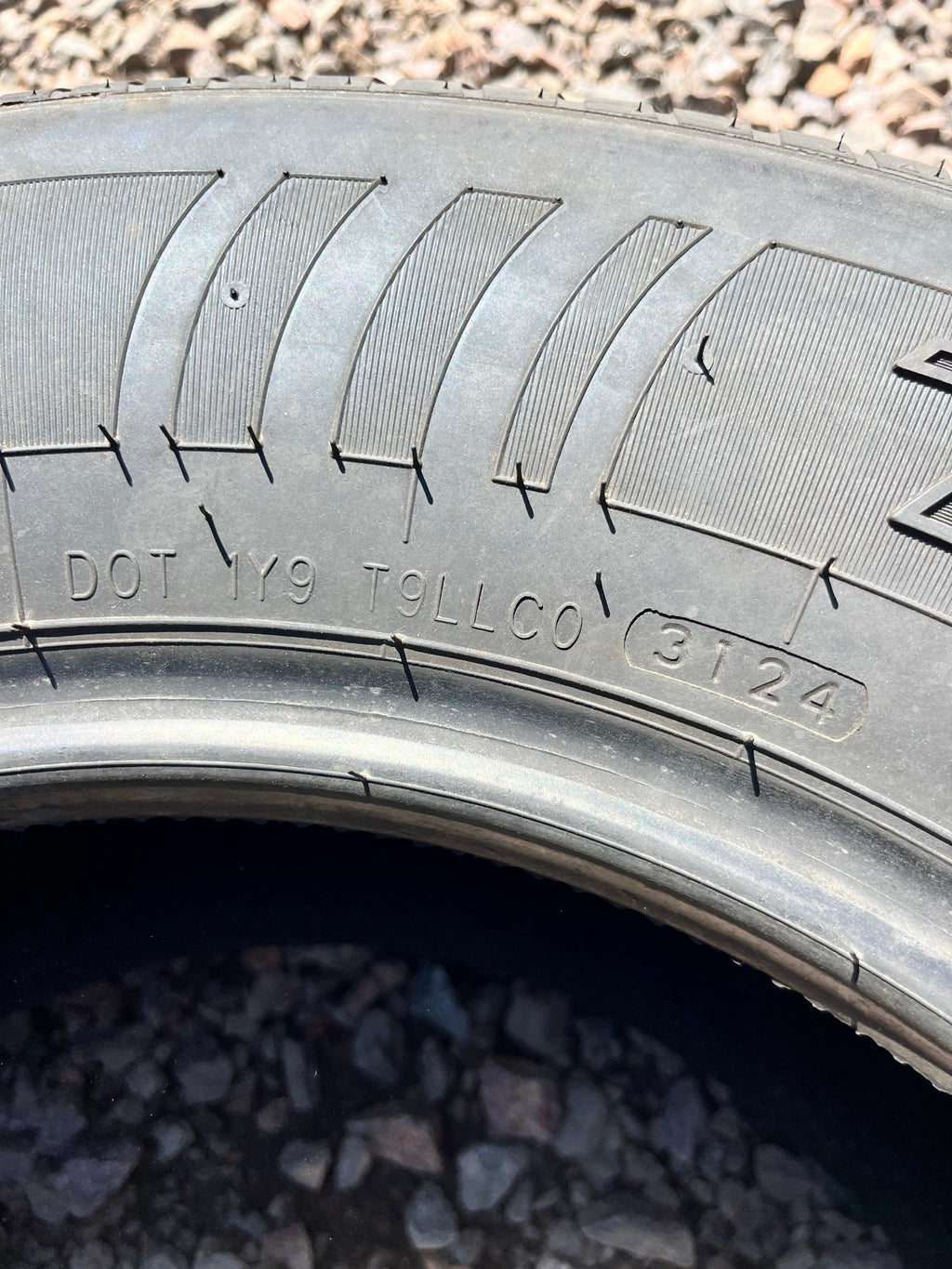 245/70R16 Single (1 Used Tire) Dextero DHT2