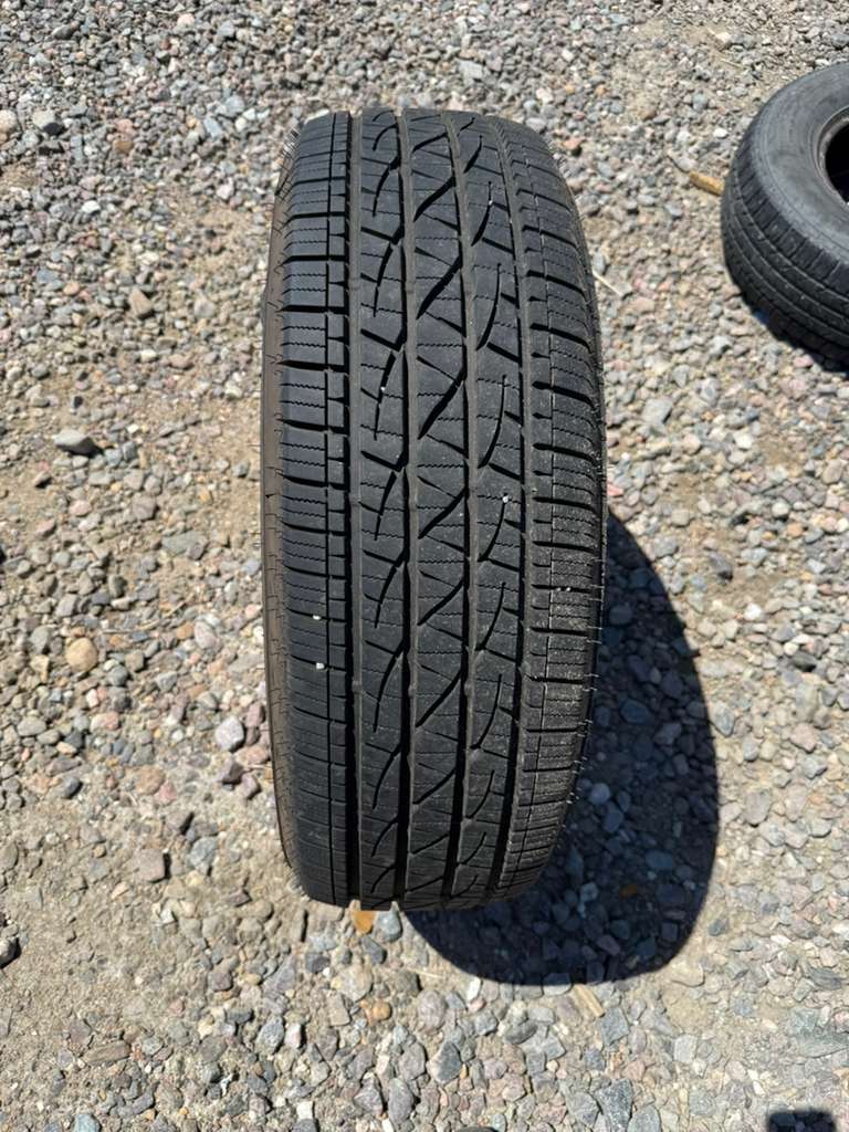225/65R17 Single (1 Used Tire) Firestone Destination LE3