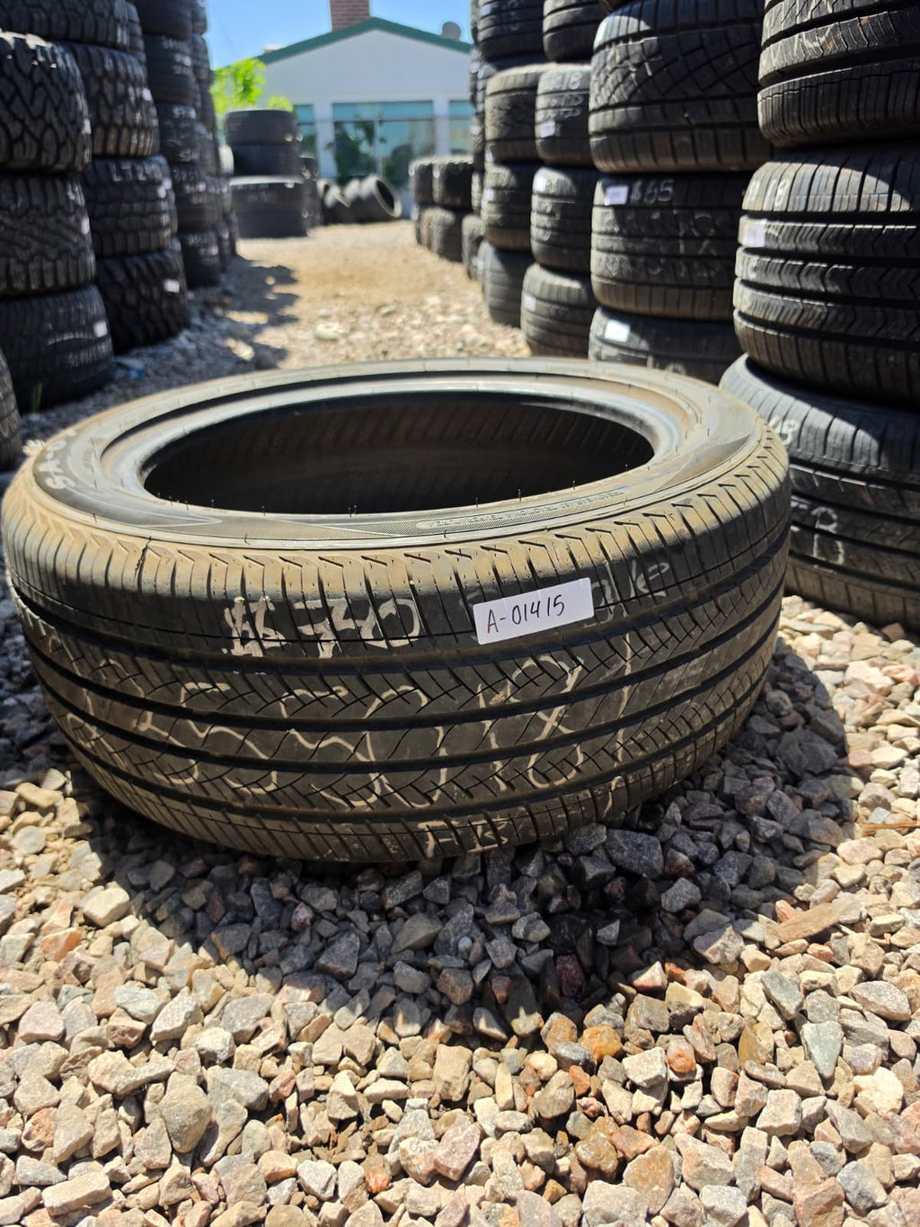 235/50R18 Single (1 Used Tire) Westlake SA-07