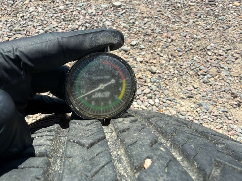 215/70R15 Single (1 Used Tire) Cooper Lifelinger GLS