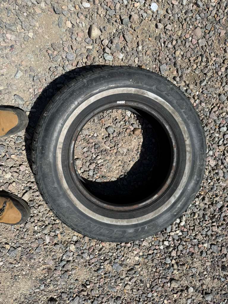 215/70R15 Single (1 Used Tire) Cooper Lifelinger GLS
