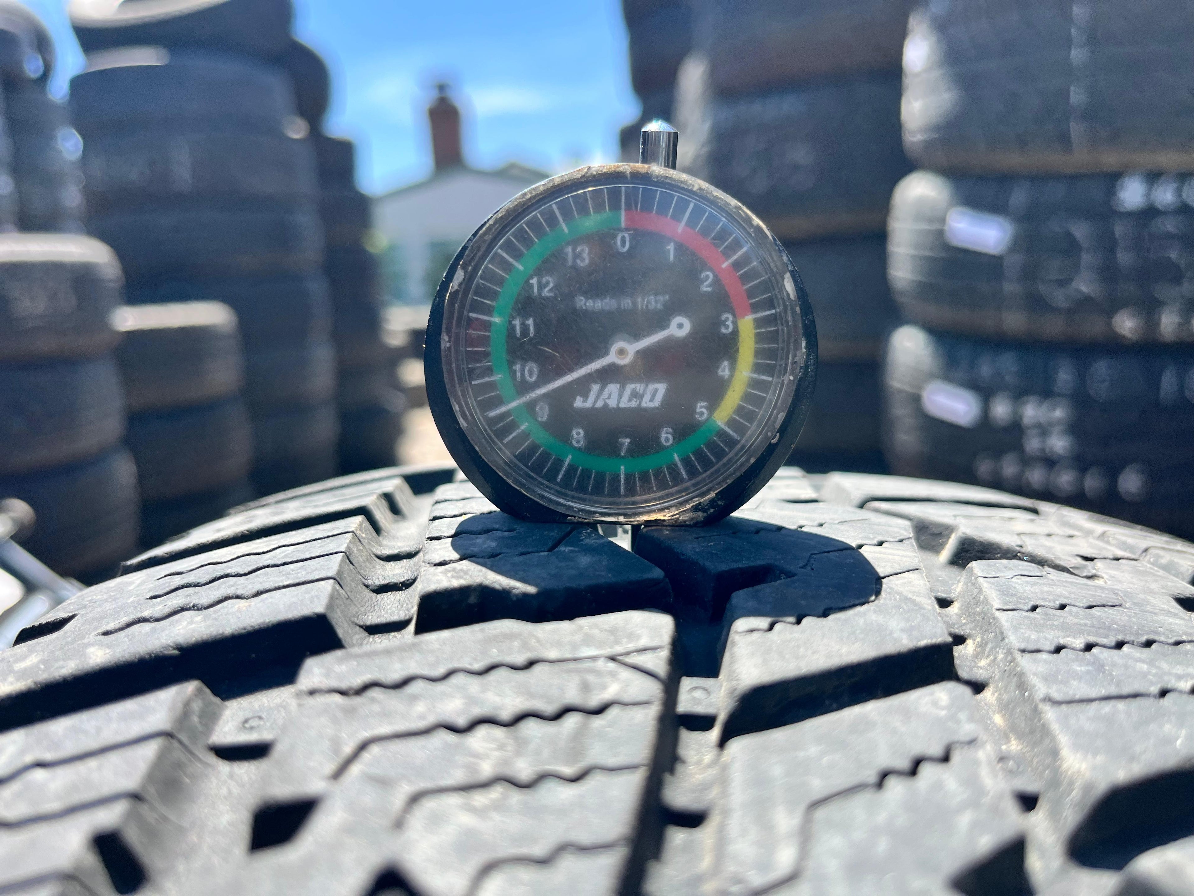 235/70R16 Single (1 Used Tire) Dean Tires Back Country