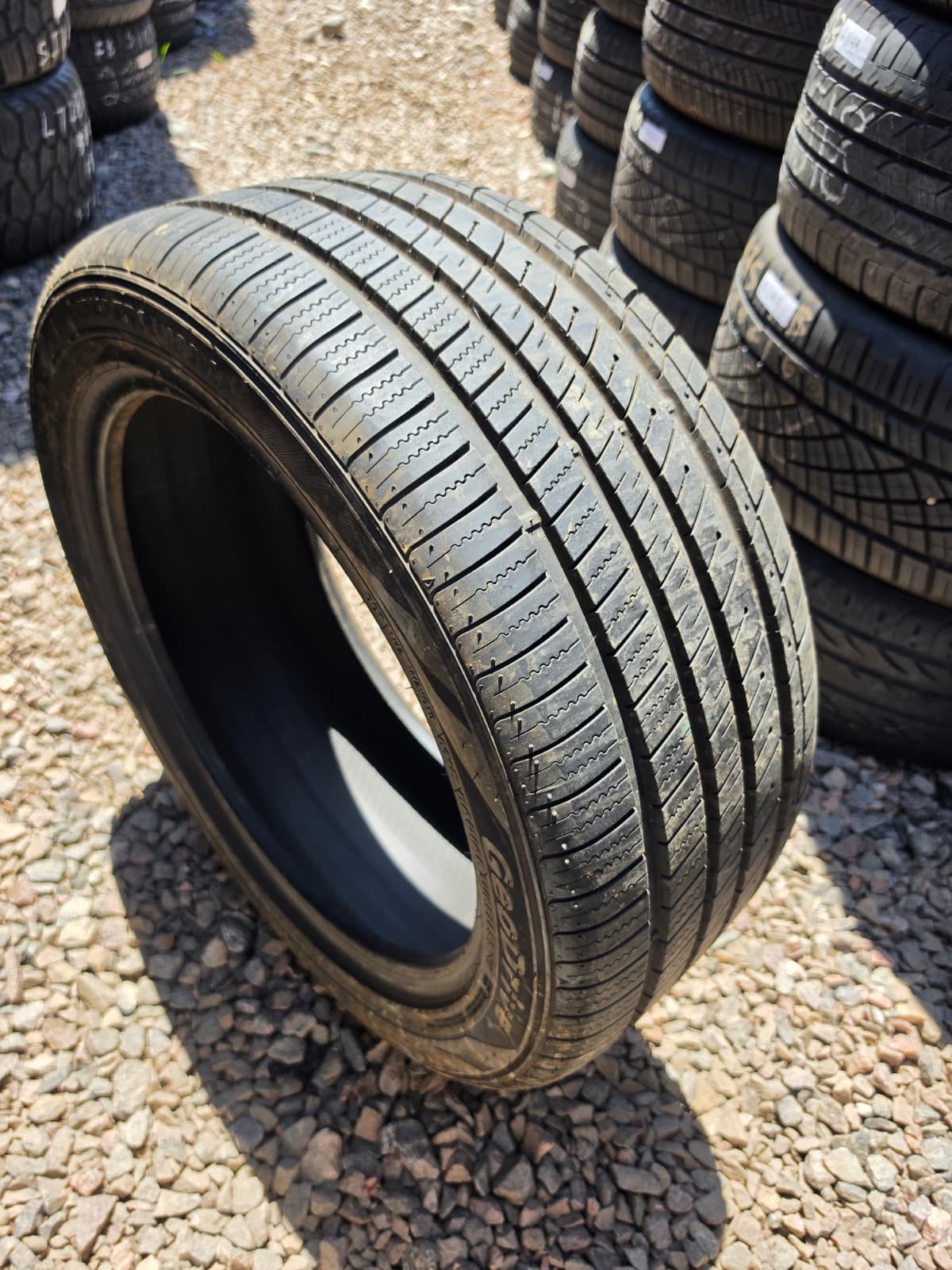 245/45ZR18 Single (1 Used Tire) GeoDrive