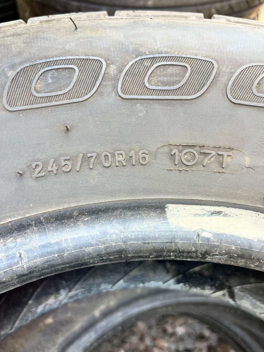 245/70R16 Single (1 Used Tire) BFGoodrich Advantage