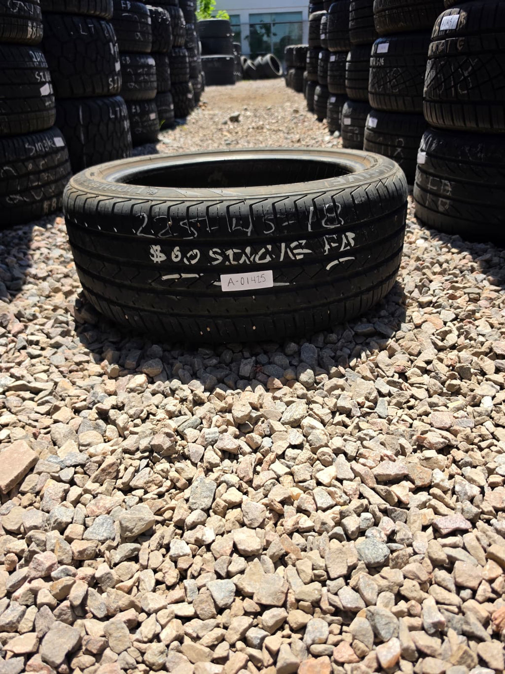 P225/45R18 Single (1 Used Tire) LionHart LH-FIVE