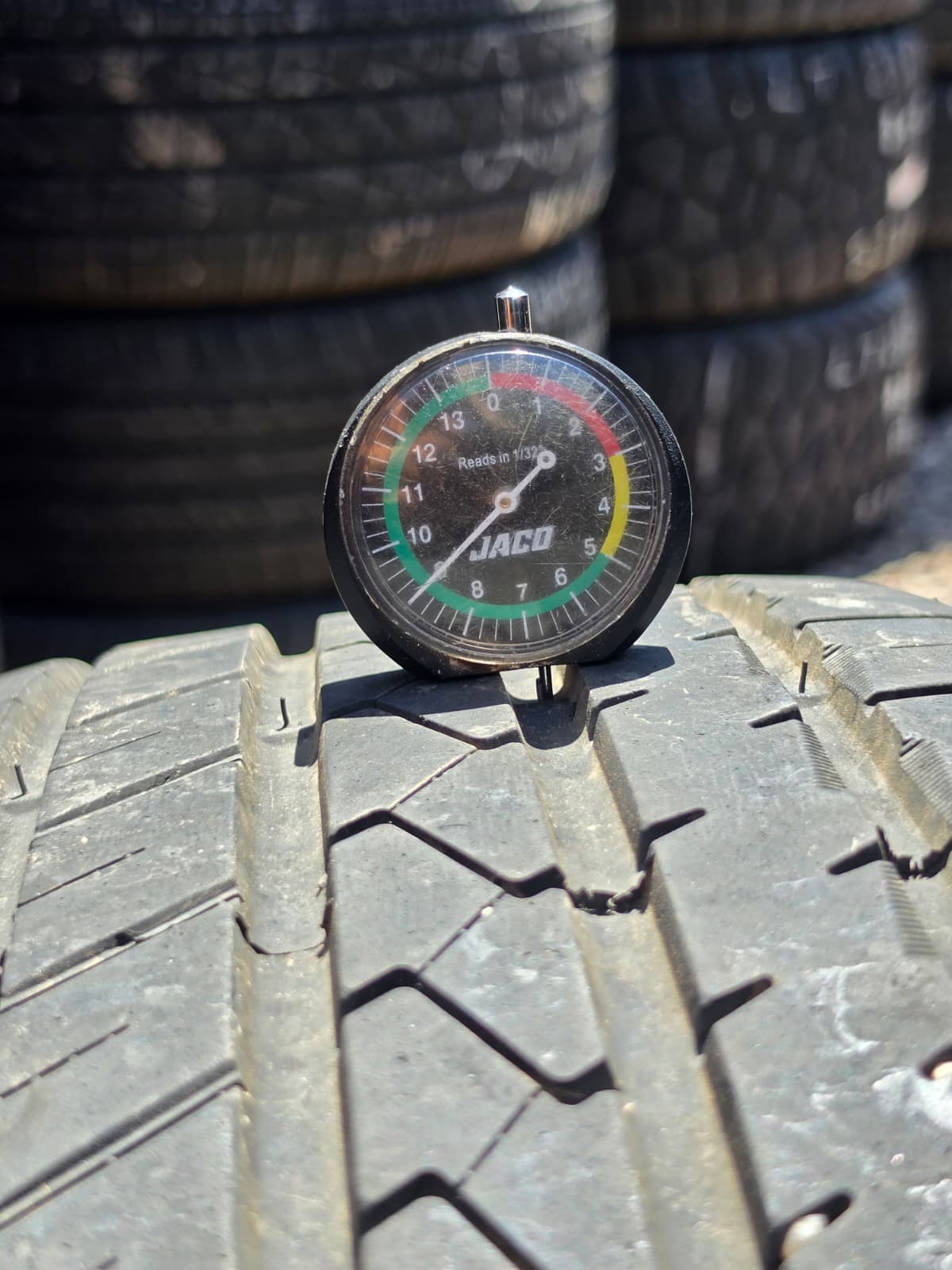 P225/45R18 Single (1 Used Tire) LionHart LH-FIVE