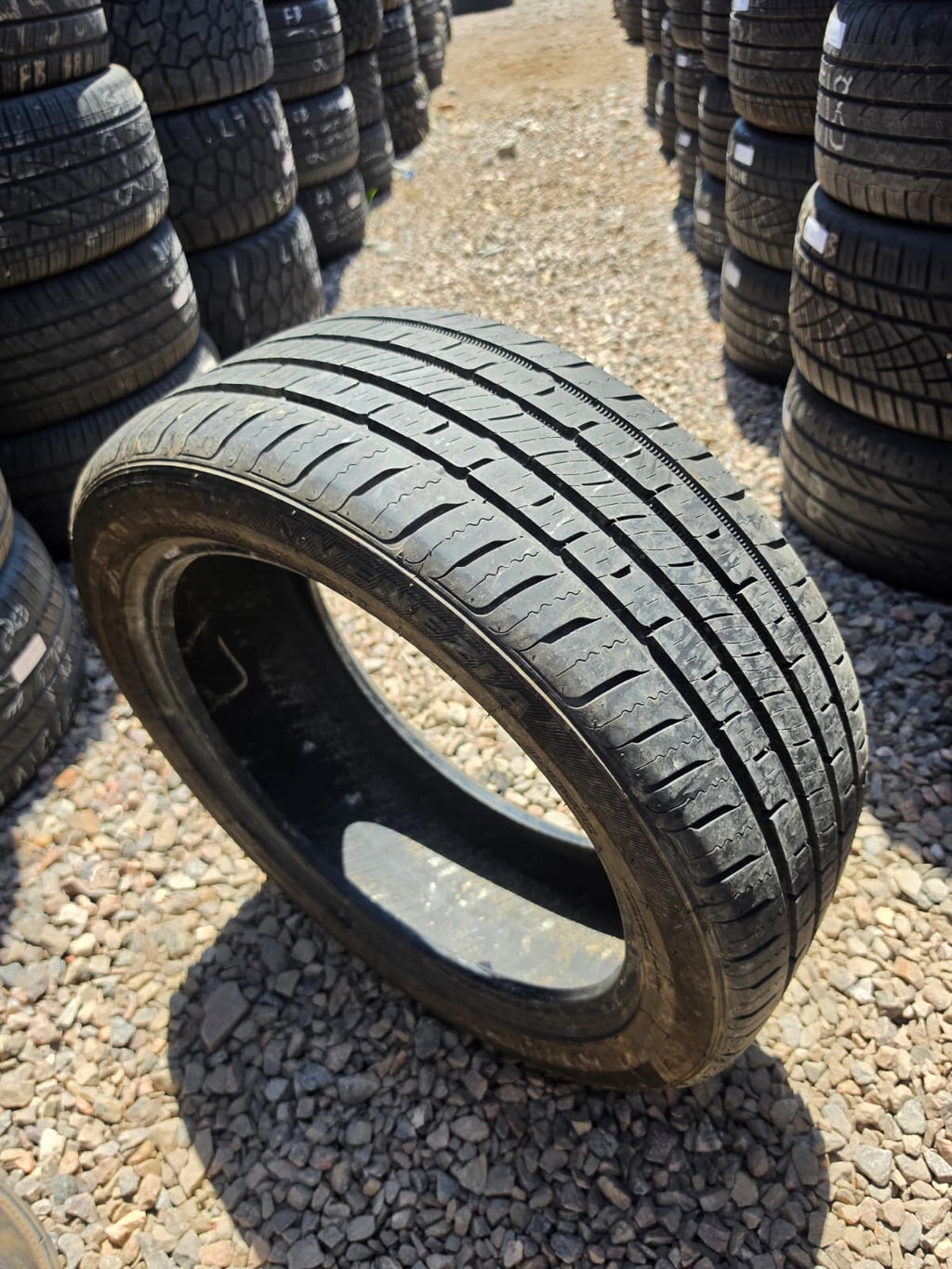 235/45R18 Single (1 Used Tire) Venezia Crusade SXT