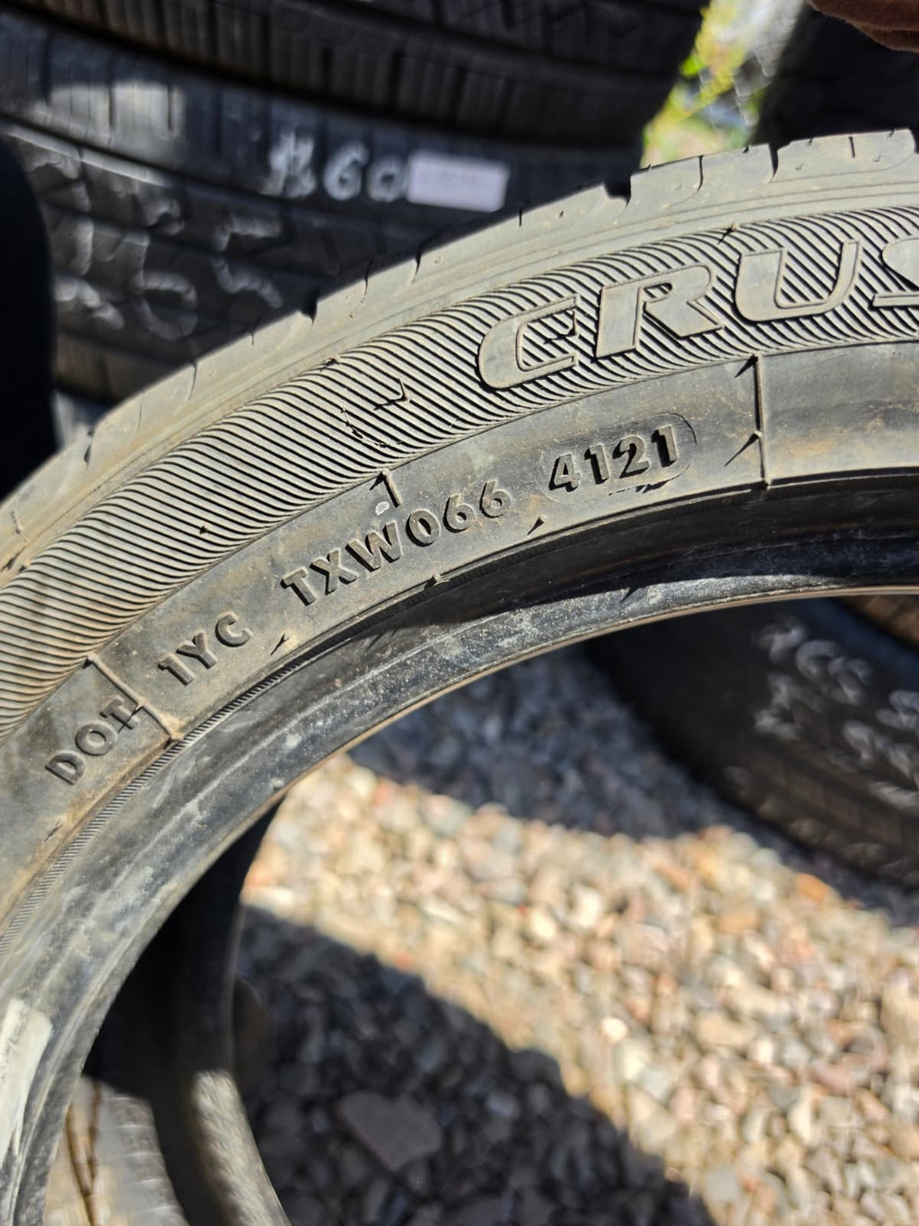 235/45R18 Single (1 Used Tire) Venezia Crusade SXT