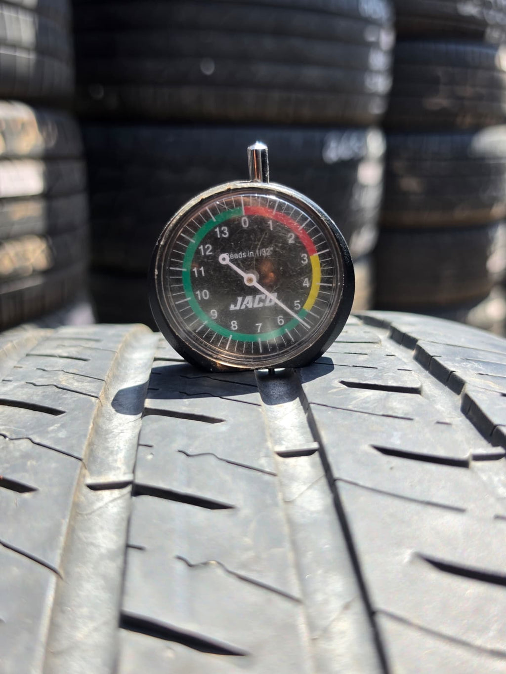 245/45R18 Single (1 Used Tire) Michelin Primacy Tour
