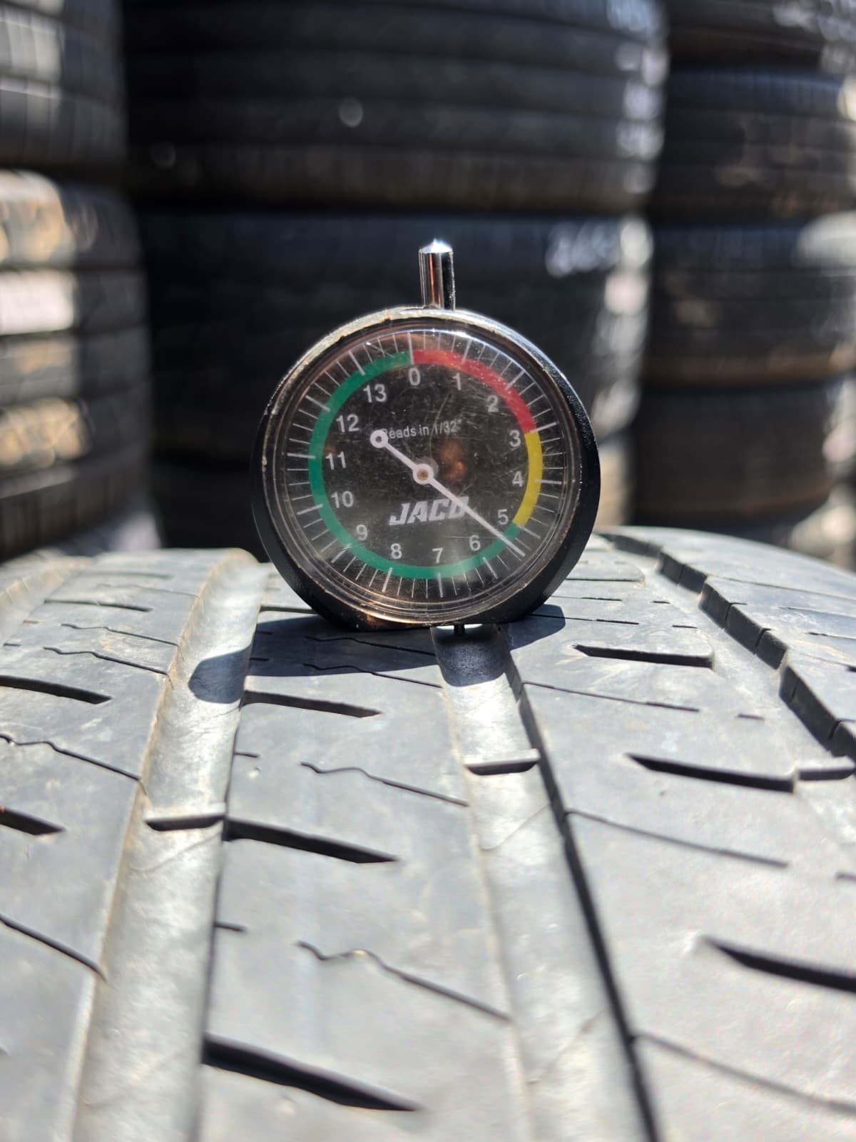 245/45R18 Single (1 Used Tire) Michelin Primacy Tour