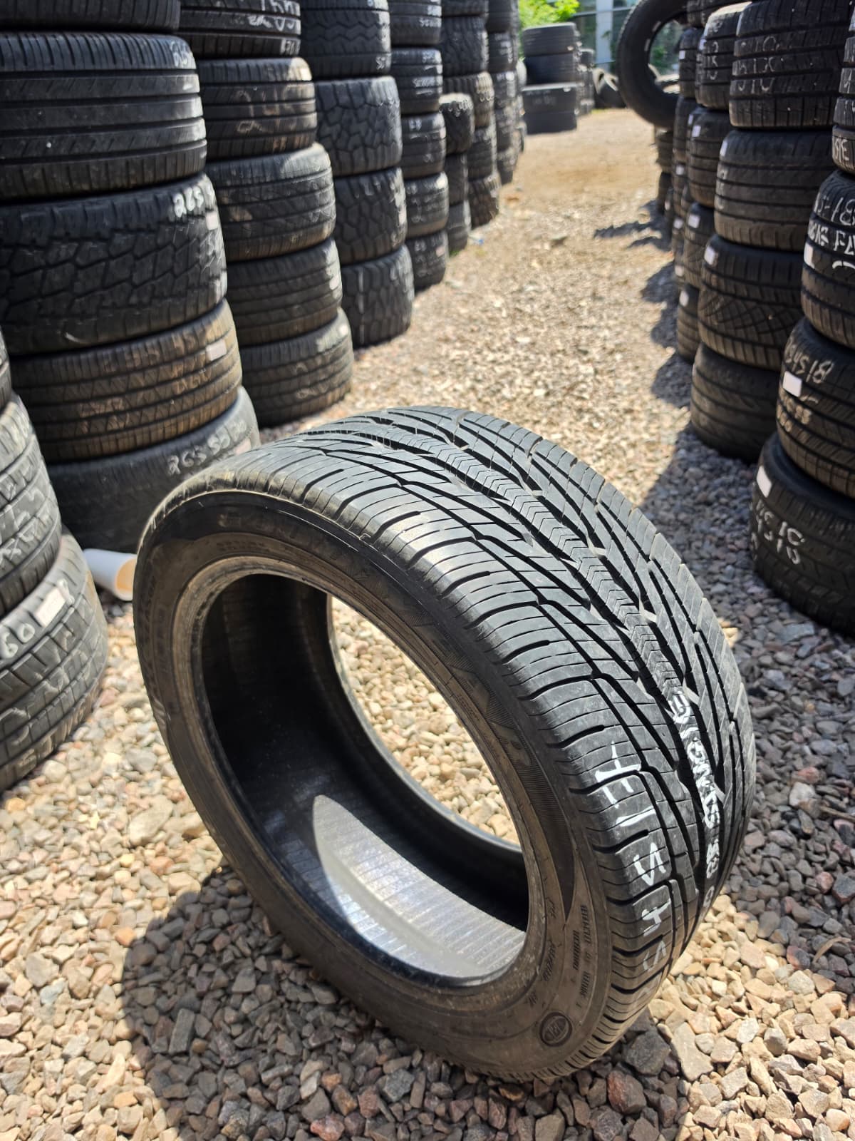 235/45R17 Single (1 Used Tire) Goodyear Assurance