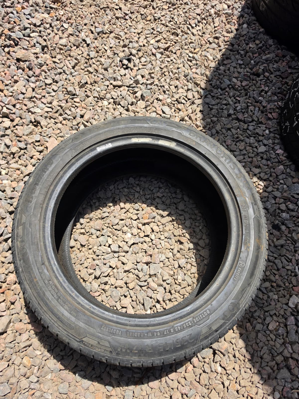 235/45R17 Single (1 Used Tire) Barium Bravuris 5