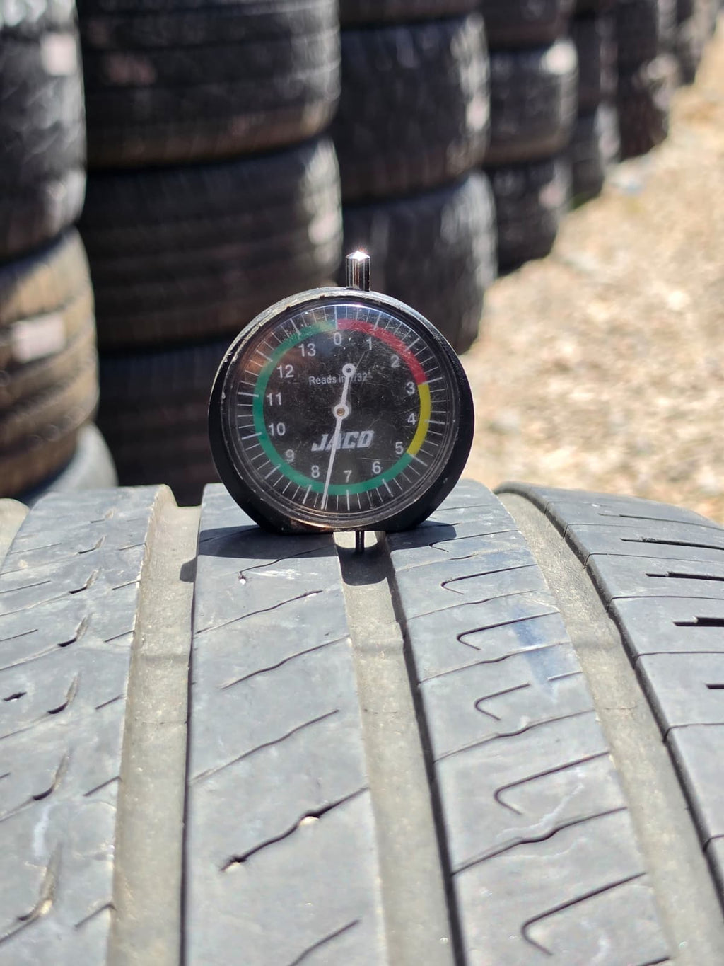 235/45R17 Single (1 Used Tire) Barium Bravuris 5