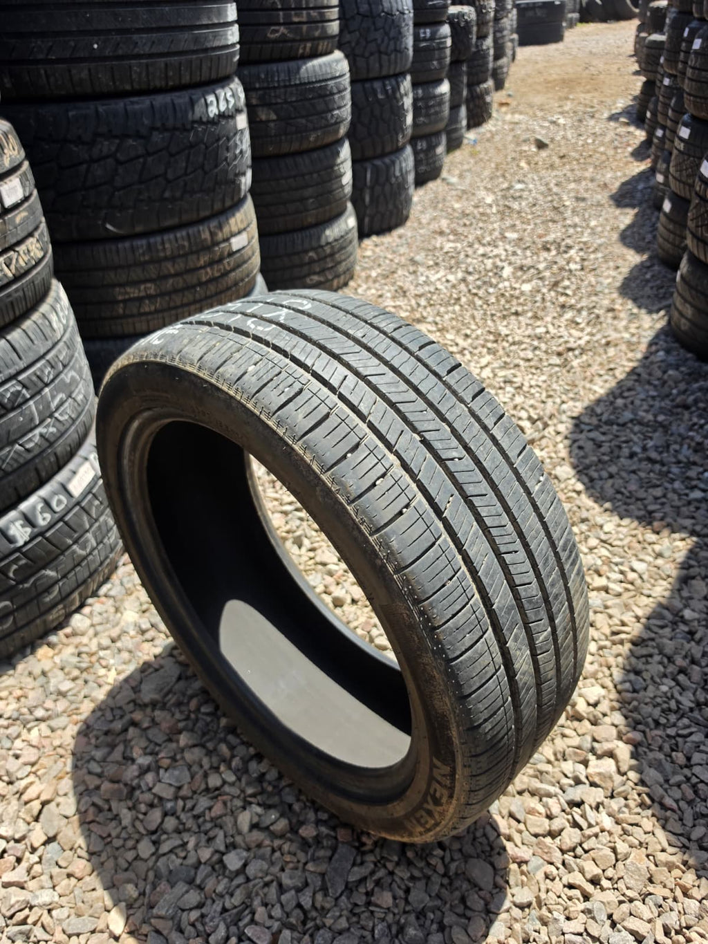 215/45R17 Single (1 Used Tire) Nexen N5000