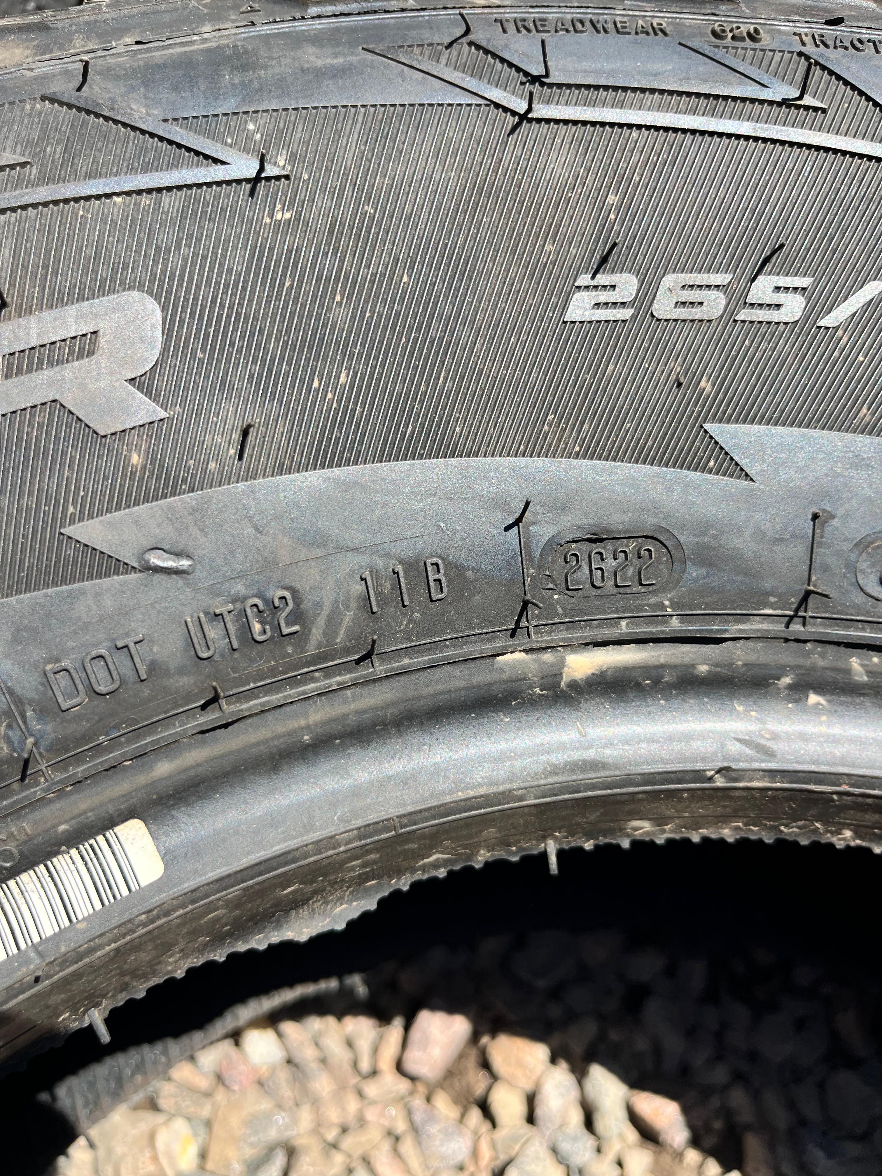 265/70R16 Single (1 Used Tire) Cooper Discoverer
