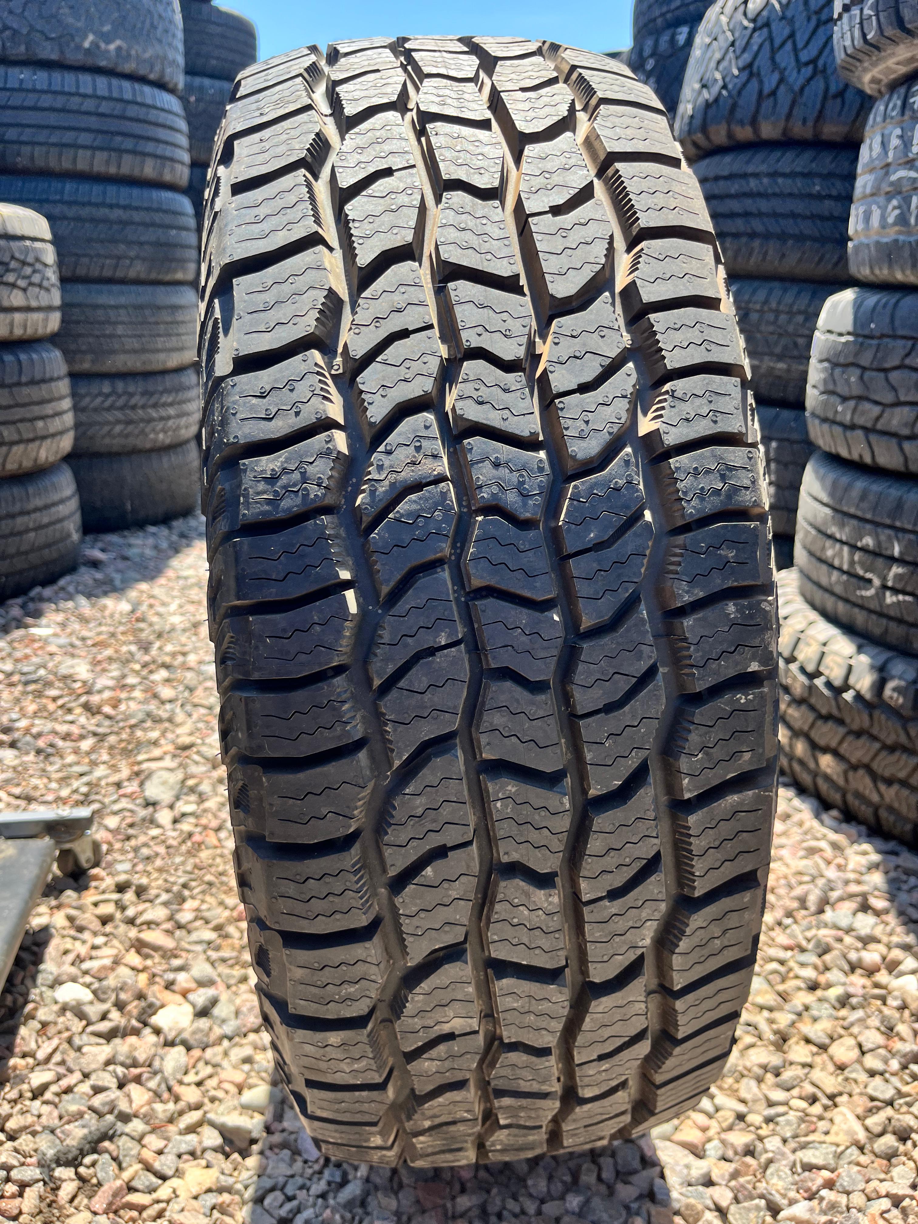 265/70R16 Single (1 Used Tire) Cooper Discoverer