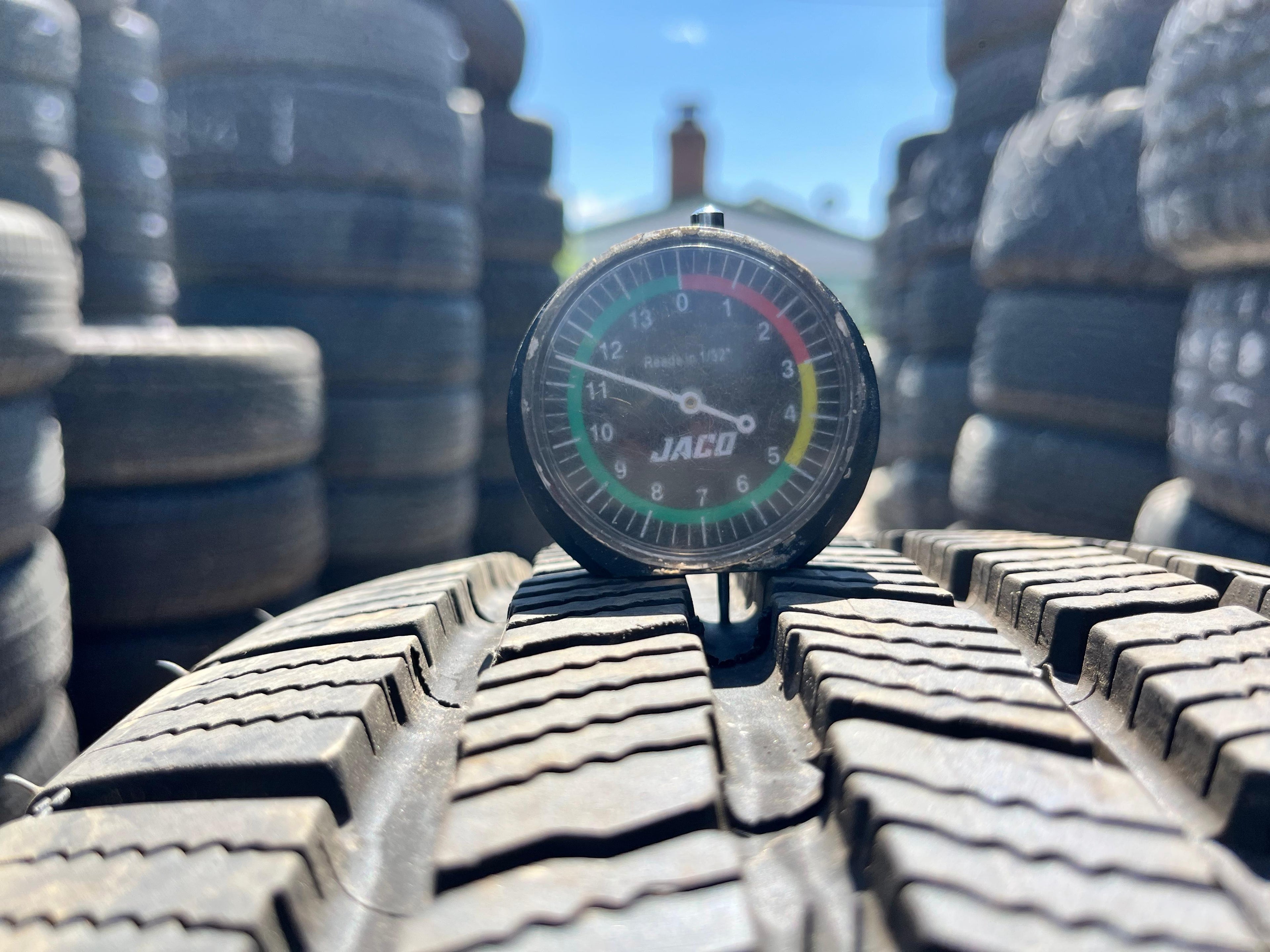 245/75R16 Single (1 Used Tire) Michelin Defender LTX