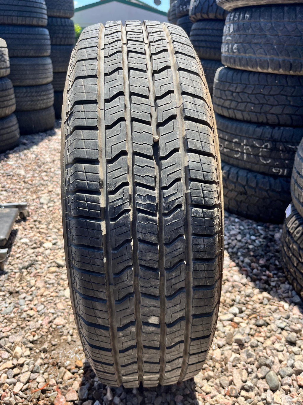 LT225/75R16 Single (1 Used Tire) Caldera Tires Confidence