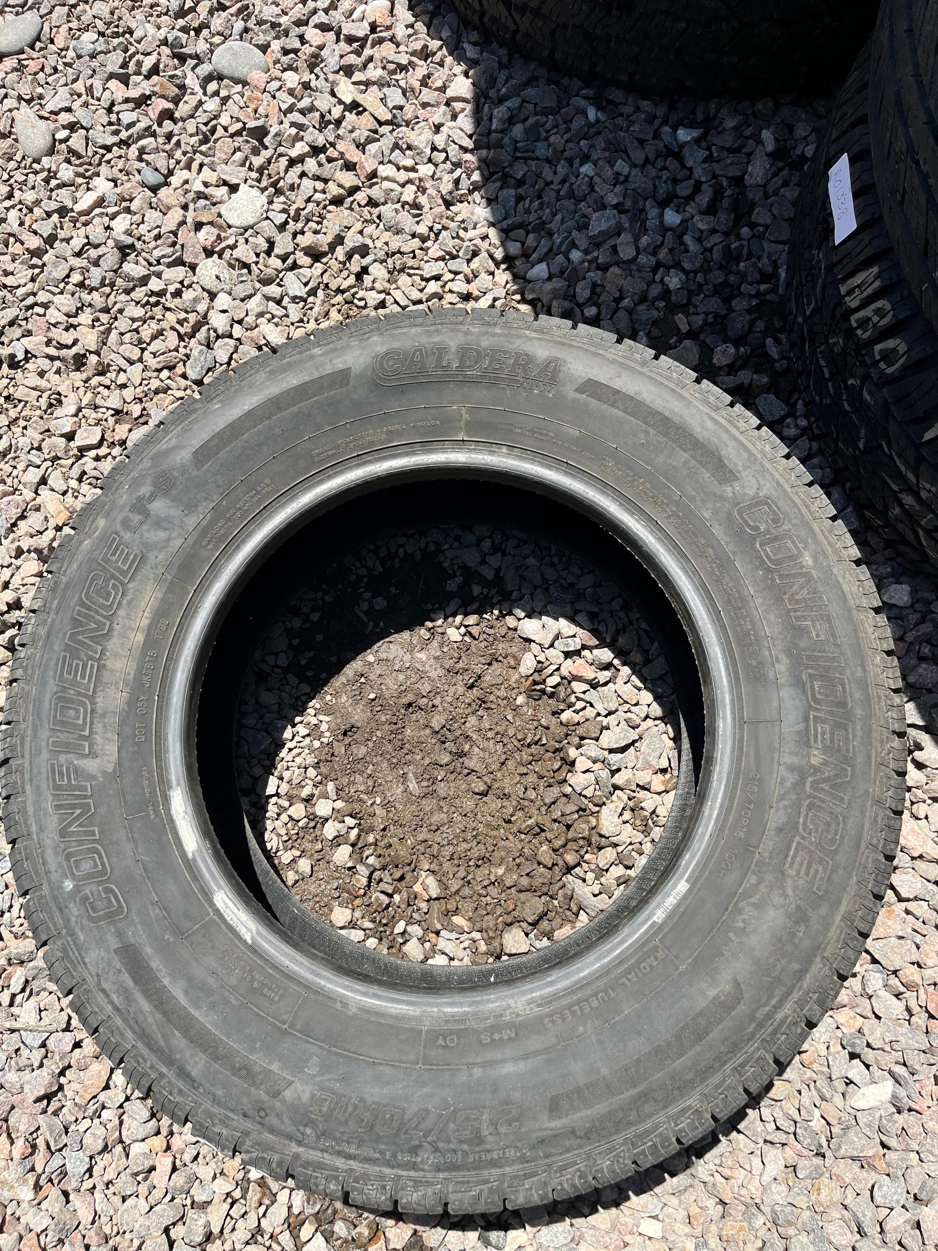 215/70R16 Single (1 Used Tire) Caldera Confidence