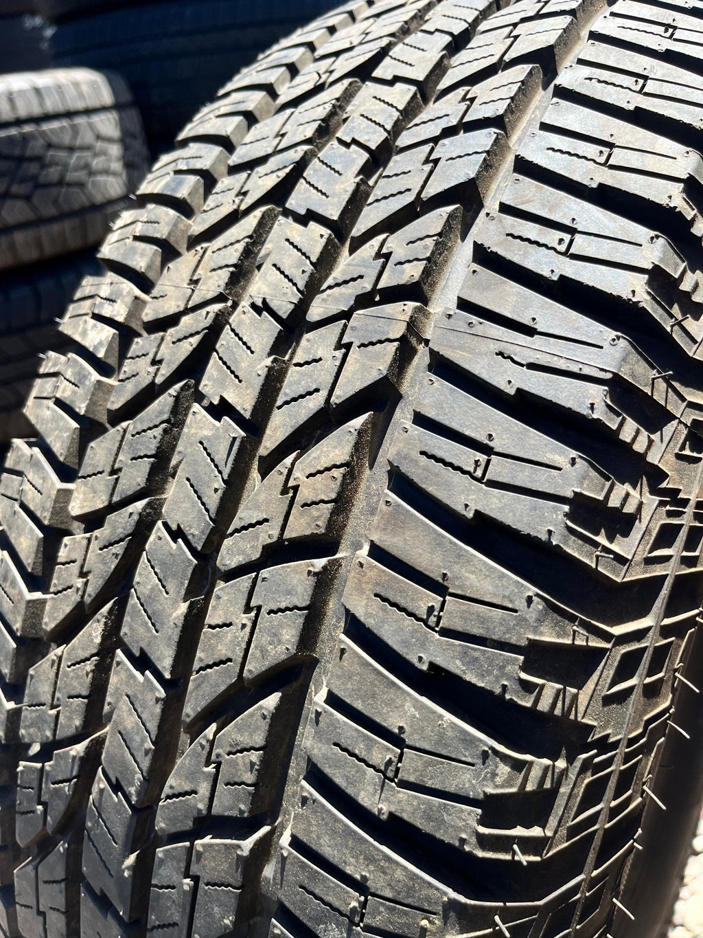 265/70R16 Single (1 Used Tire) Yokohama Geolandar