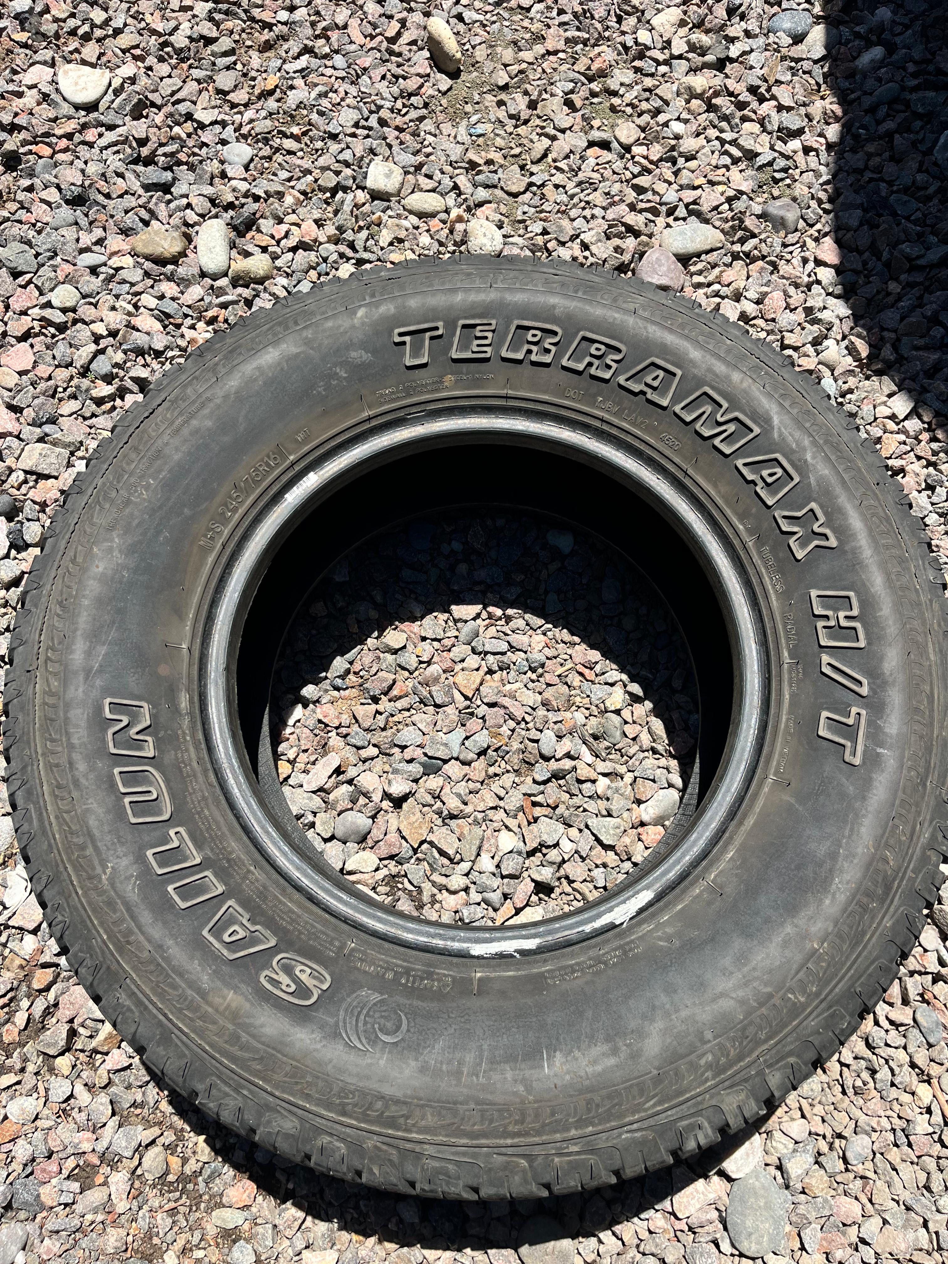 245/75R16 Single (1 Used Tire) Sailun Terramax