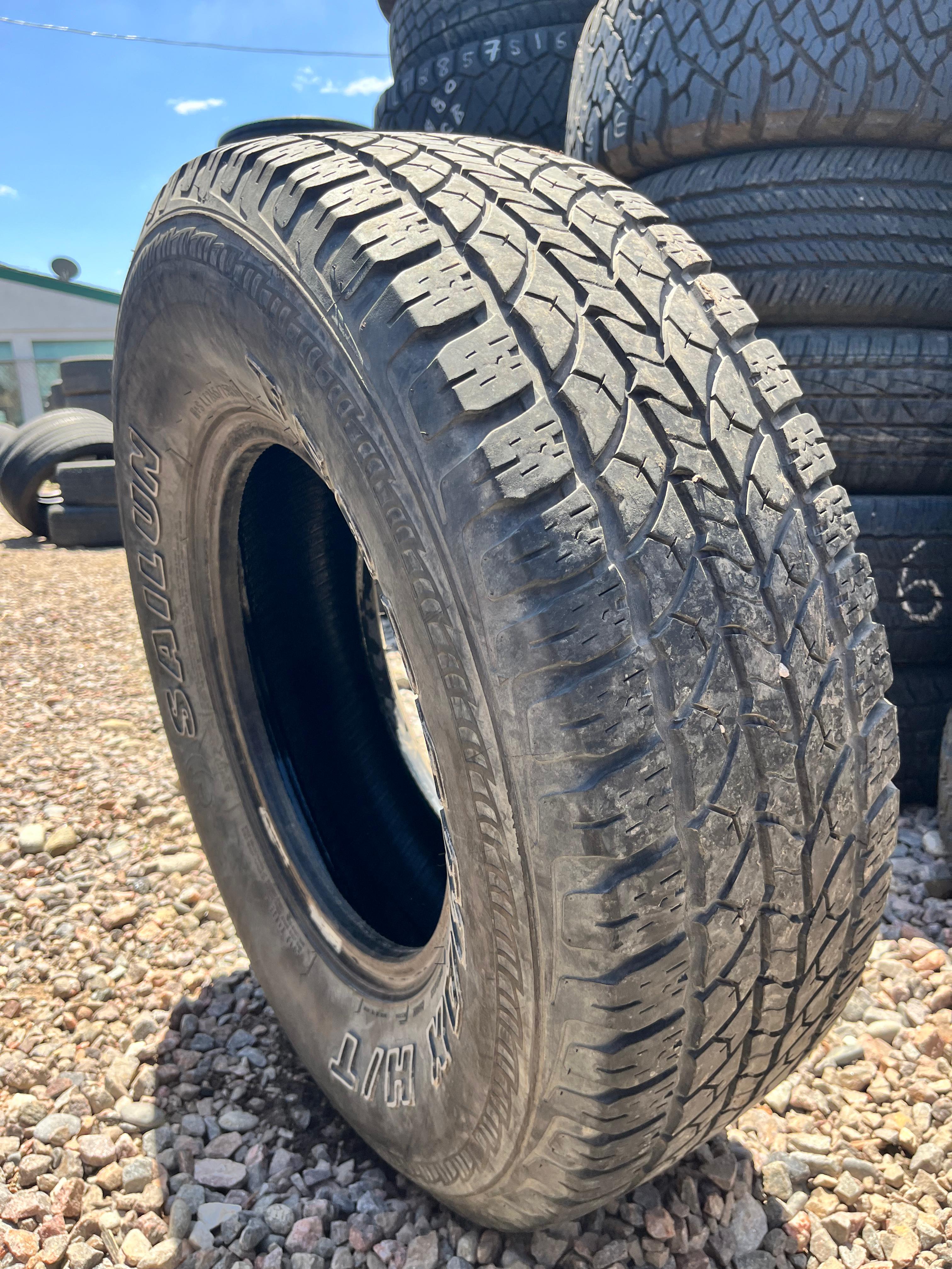 LT265/75R16 Single (1 Used Tire) Sailun Terramax