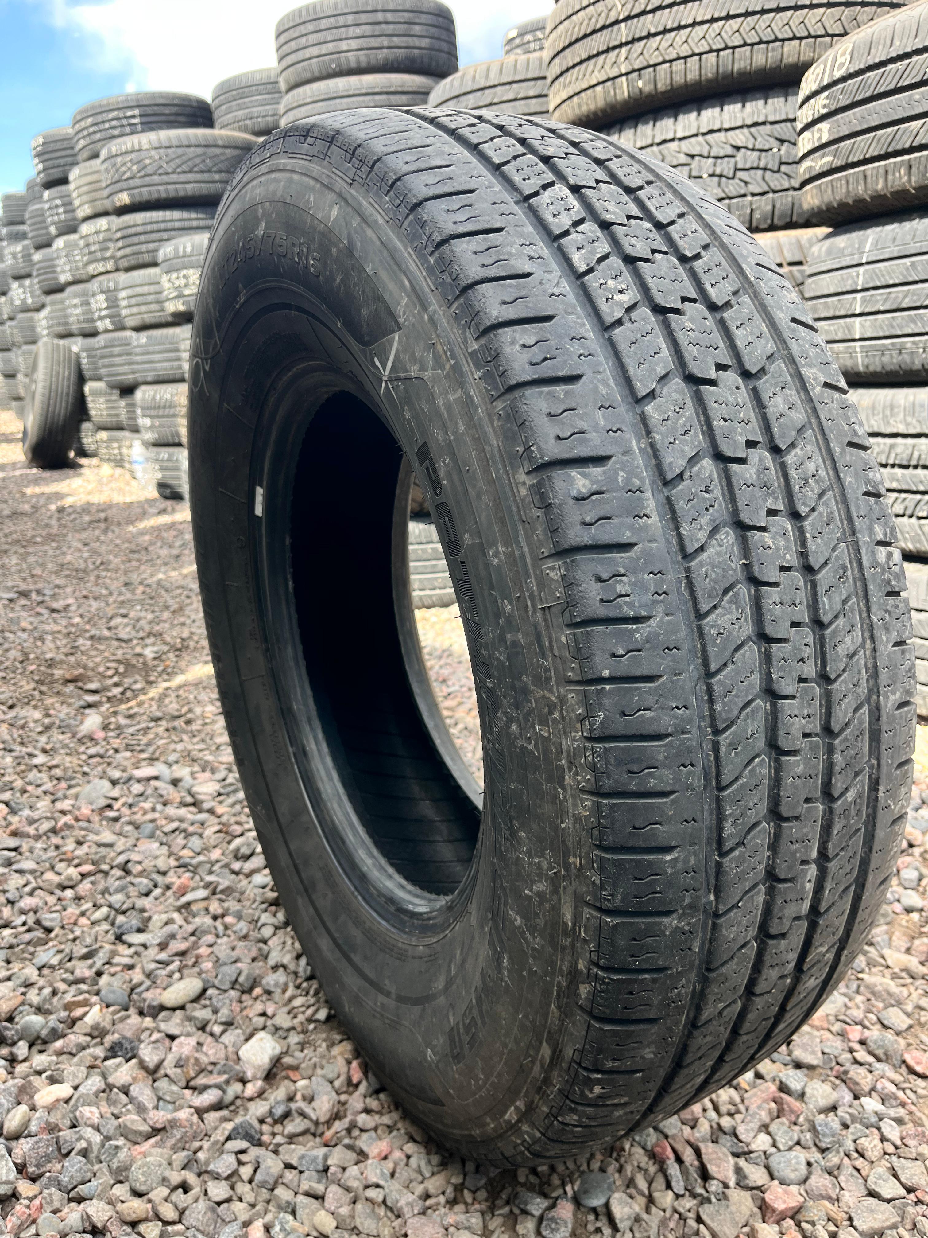 LT245/75R16 Single (1 Used Tire) Pathfinder