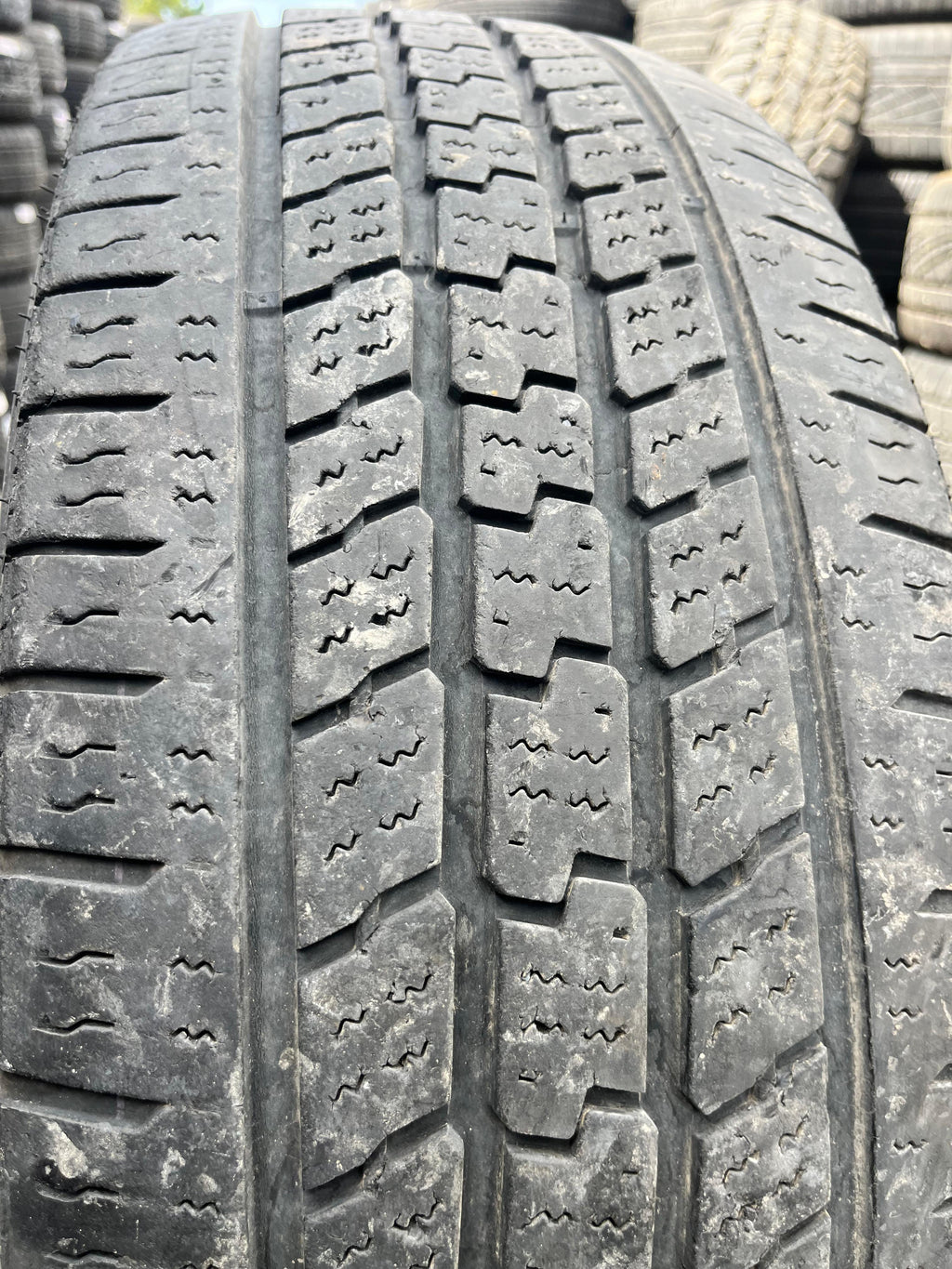 LT245/75R16 Single (1 Used Tire) Pathfinder