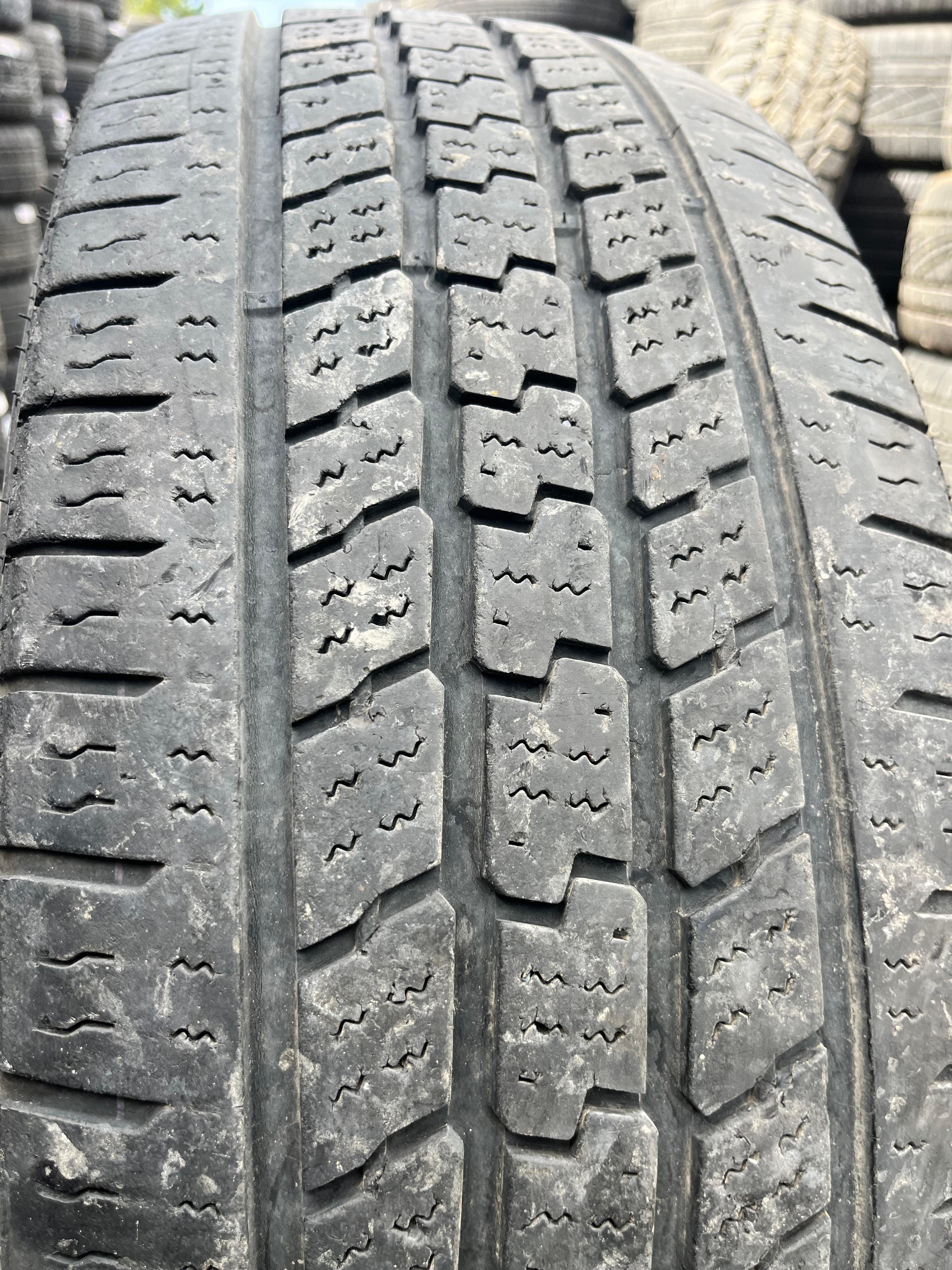 LT245/75R16 Single (1 Used Tire) Pathfinder