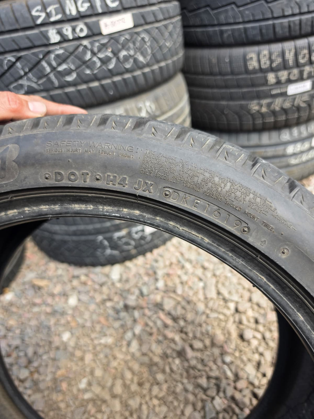 245/40R18 Single (1 Used Tire ) Bridgestone Blizzak