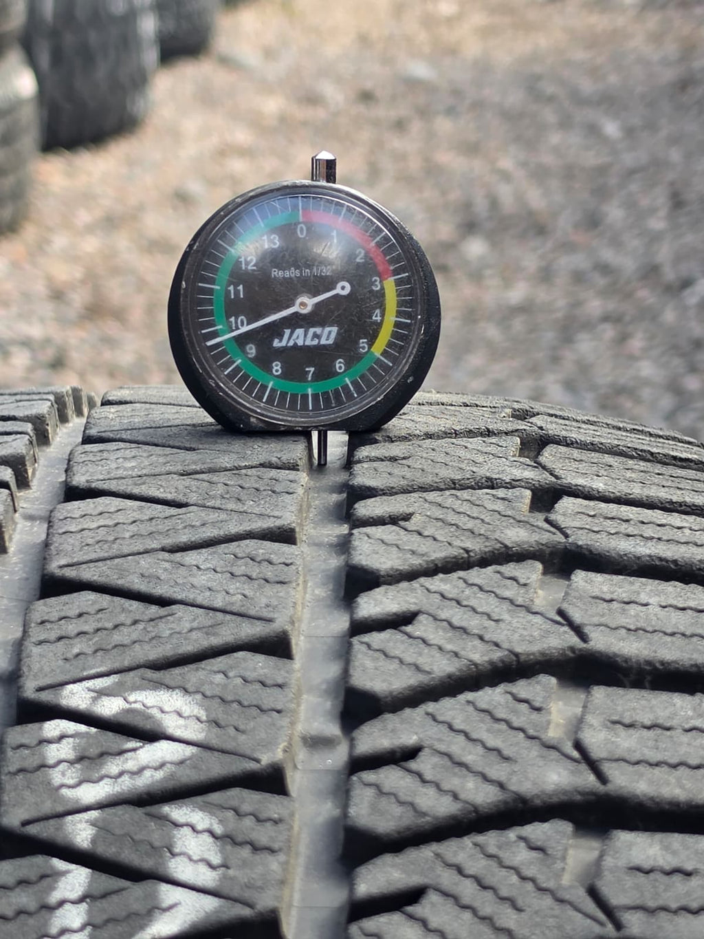 245/40R18 Single (1 Used Tire ) Bridgestone Blizzak