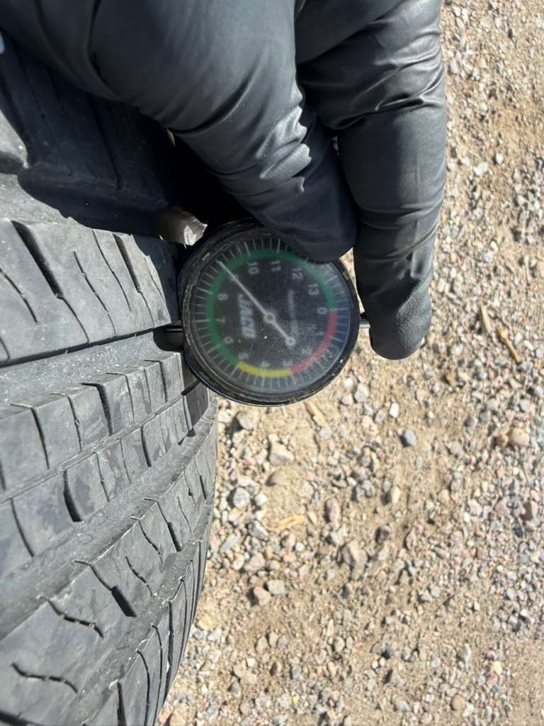 215/55R16 Single (1 Used Tire) GTradial Champiro Touring
