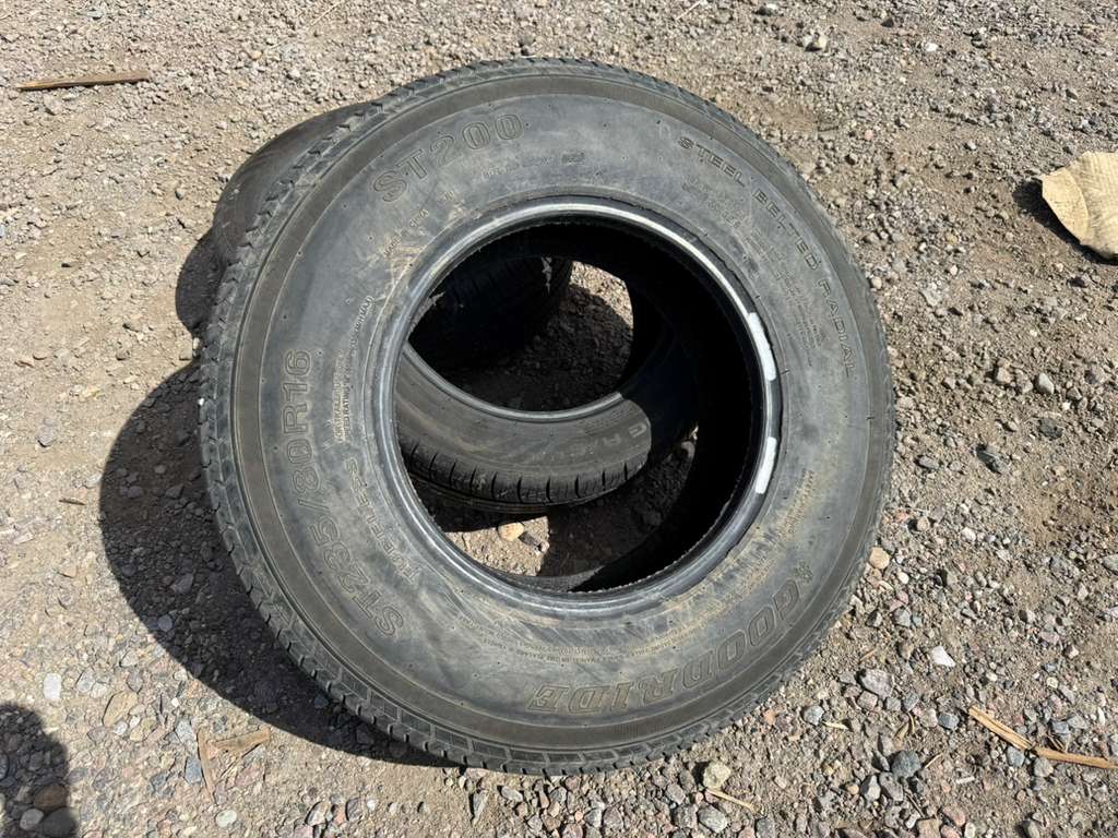 ST235/80R16 Single (1 Used Tire) Goodride ST200