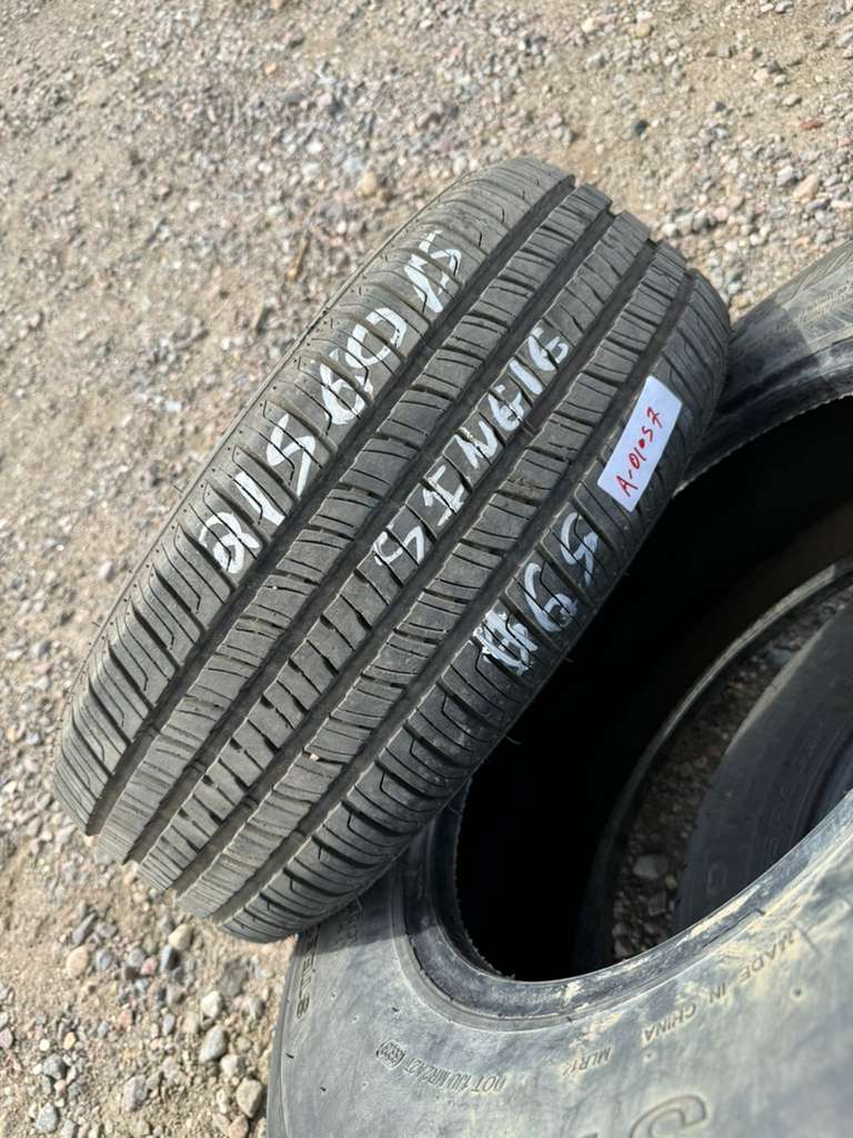 215/60R15 Single (1 Used Tire) Kenda Kenetic Touring