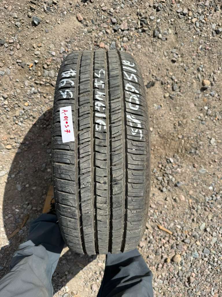 215/60R15 Single (1 Used Tire) Kenda Kenetic Touring