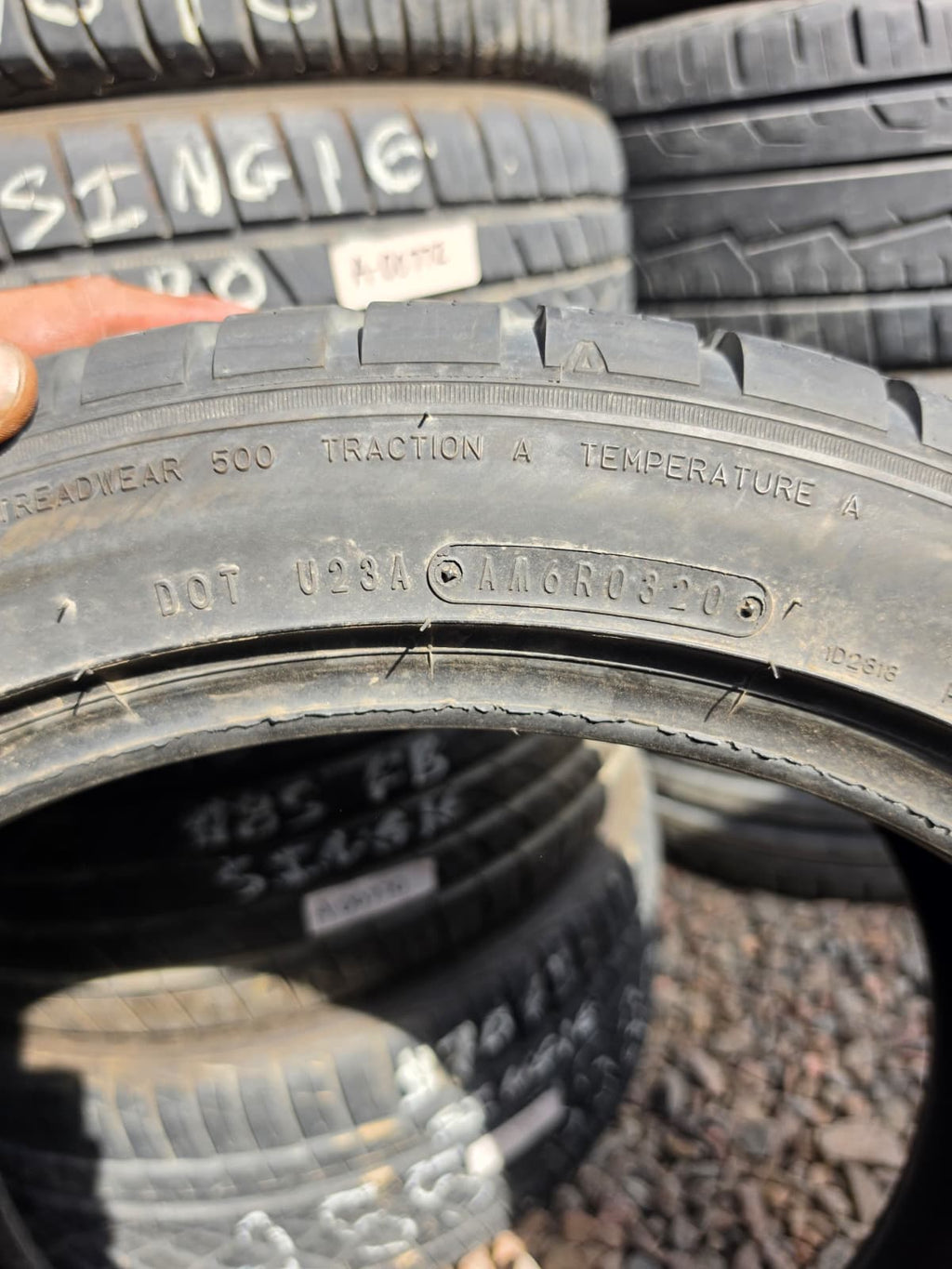 255/40R18 Single (1 Used Tire) Sumitomo HTR P02