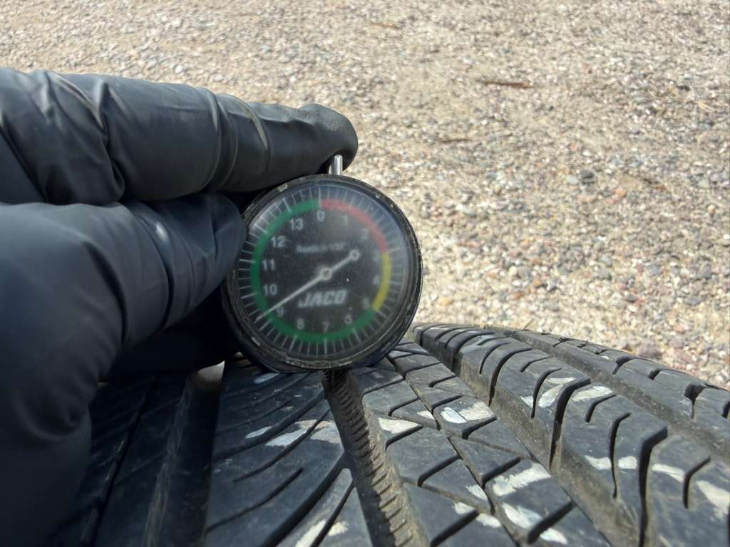 215/60R17 Single (1 Used Tire) Continental Pro Contact
